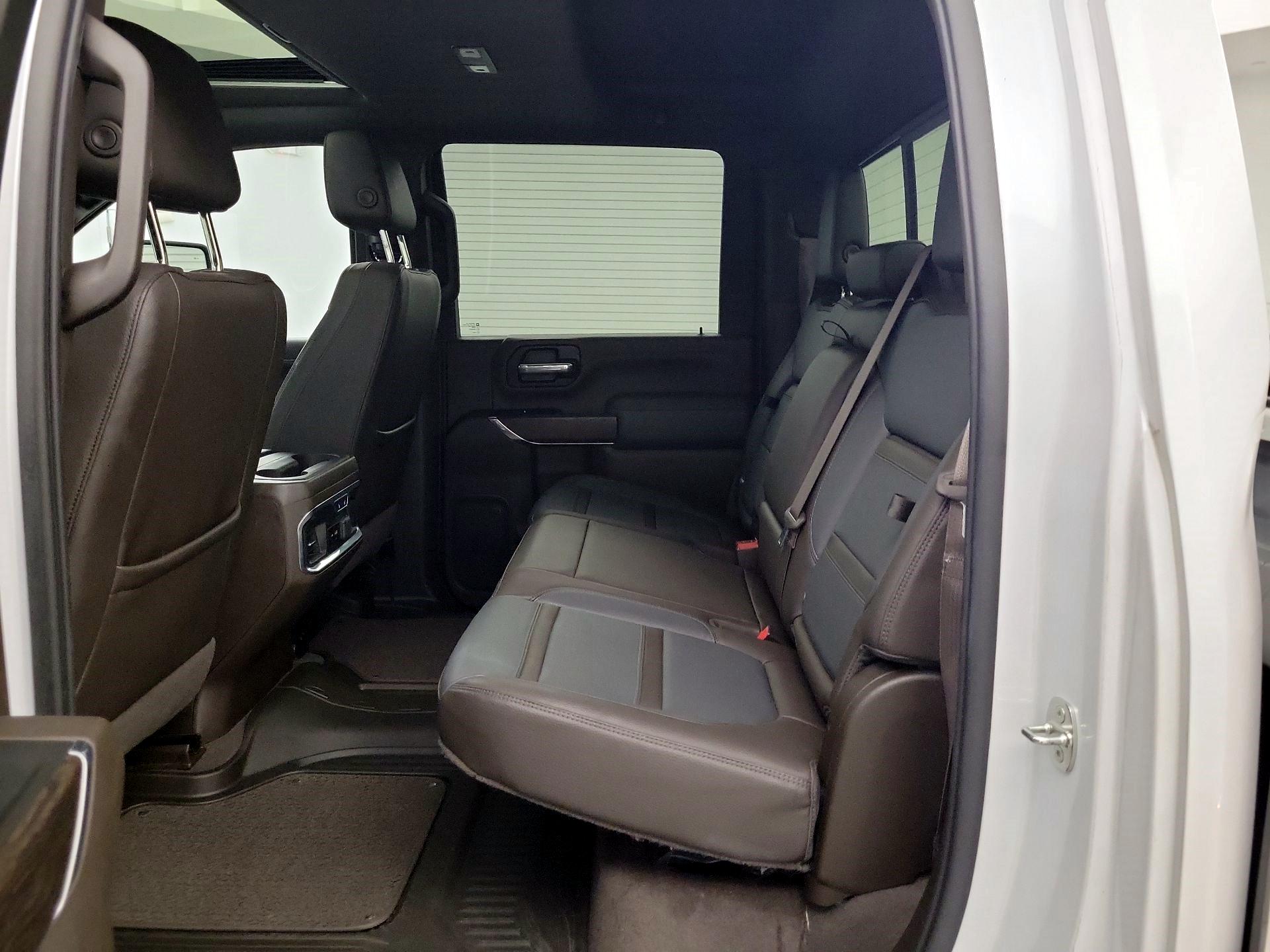 Thumbnail: 2023 GMC Sierra 3500 - 18
