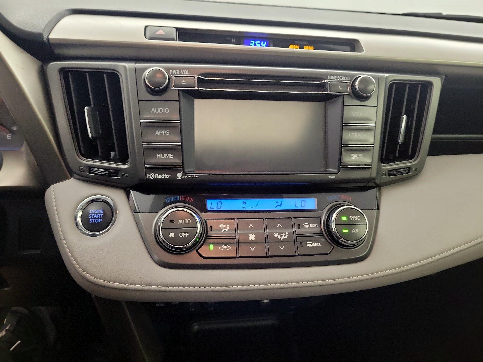 Thumbnail: 2015 Toyota RAV4 - 14