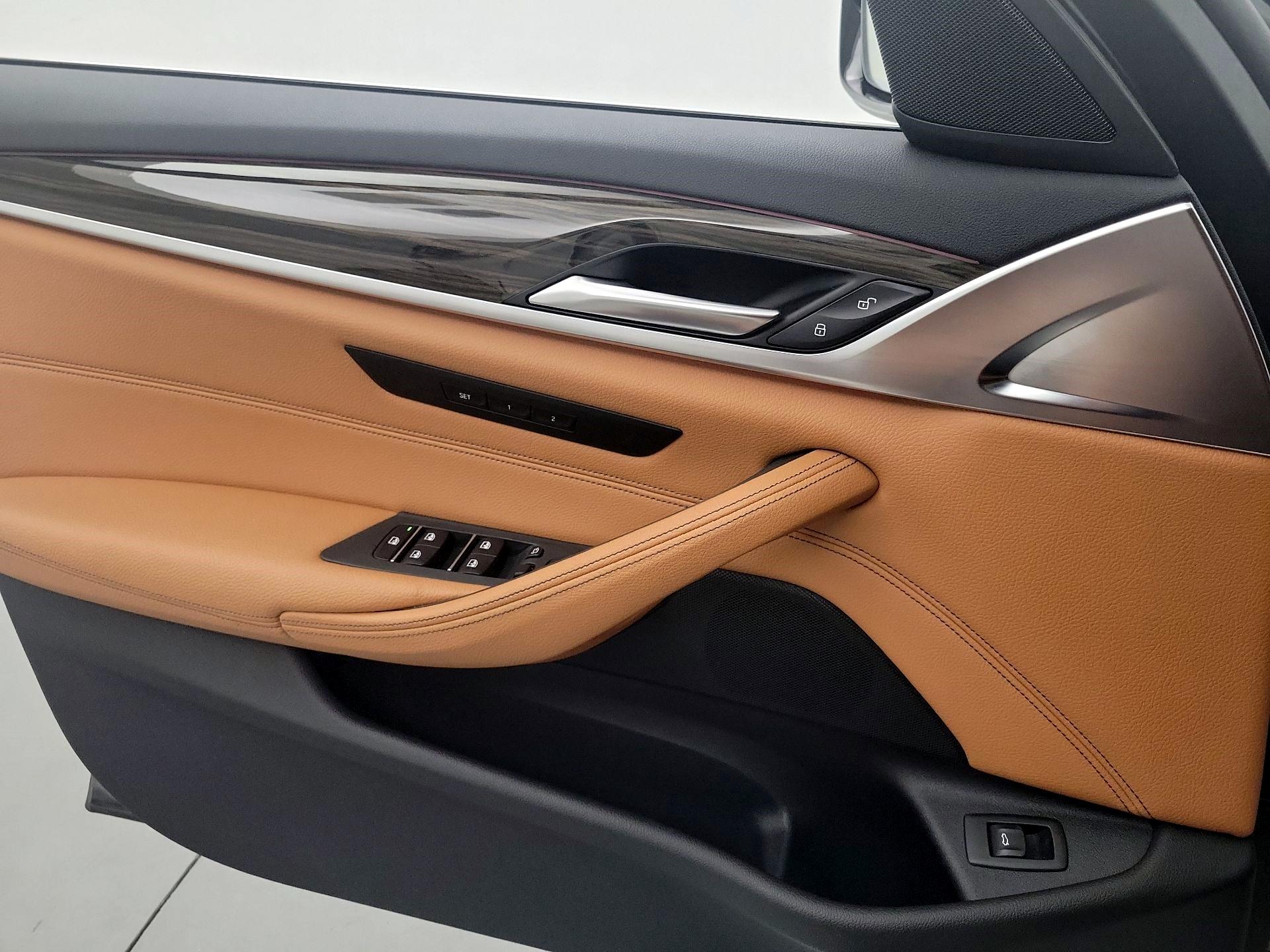Thumbnail: 2019 BMW 5 Series - 10