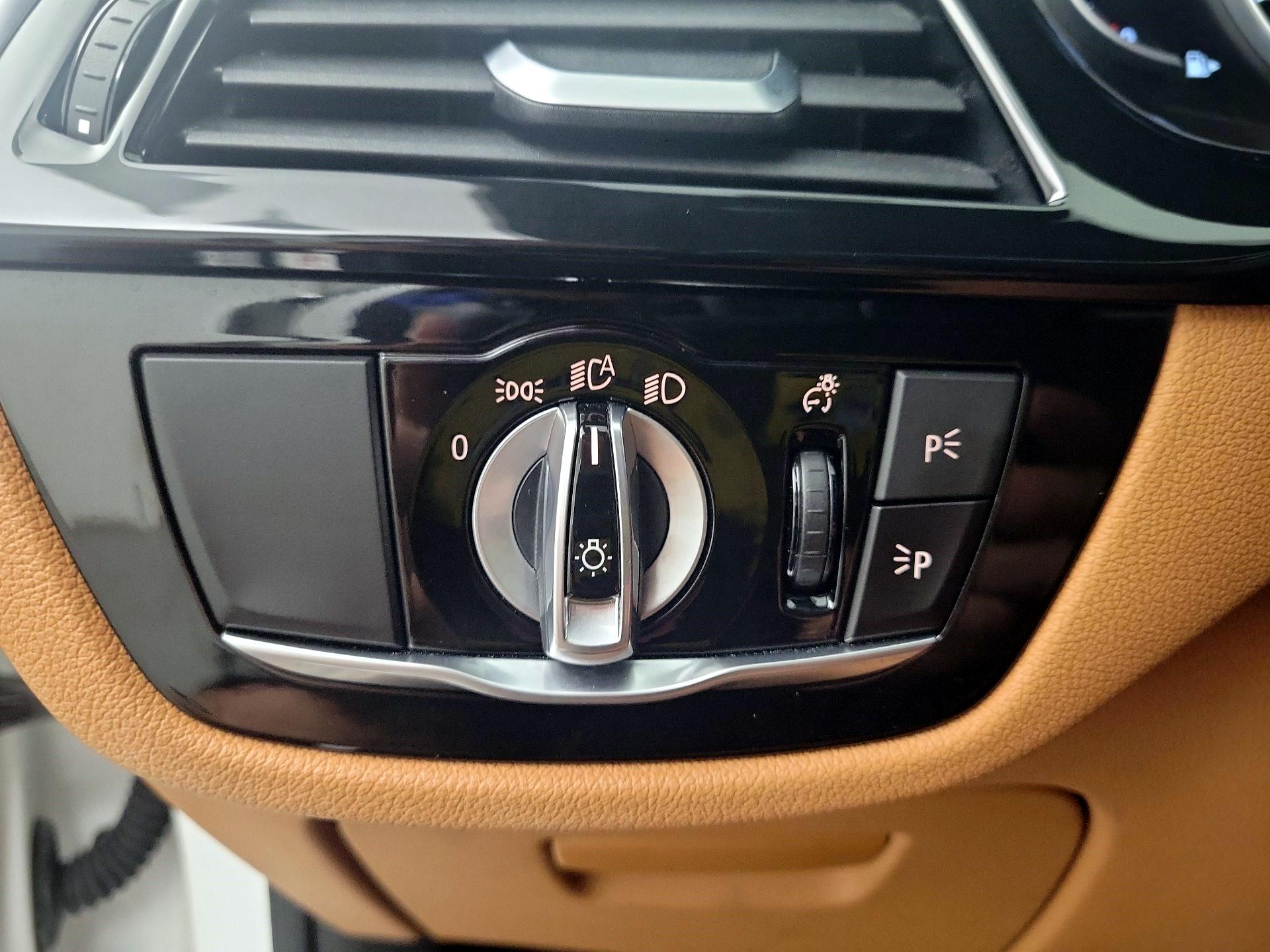 Thumbnail: 2019 BMW 5 Series - 11