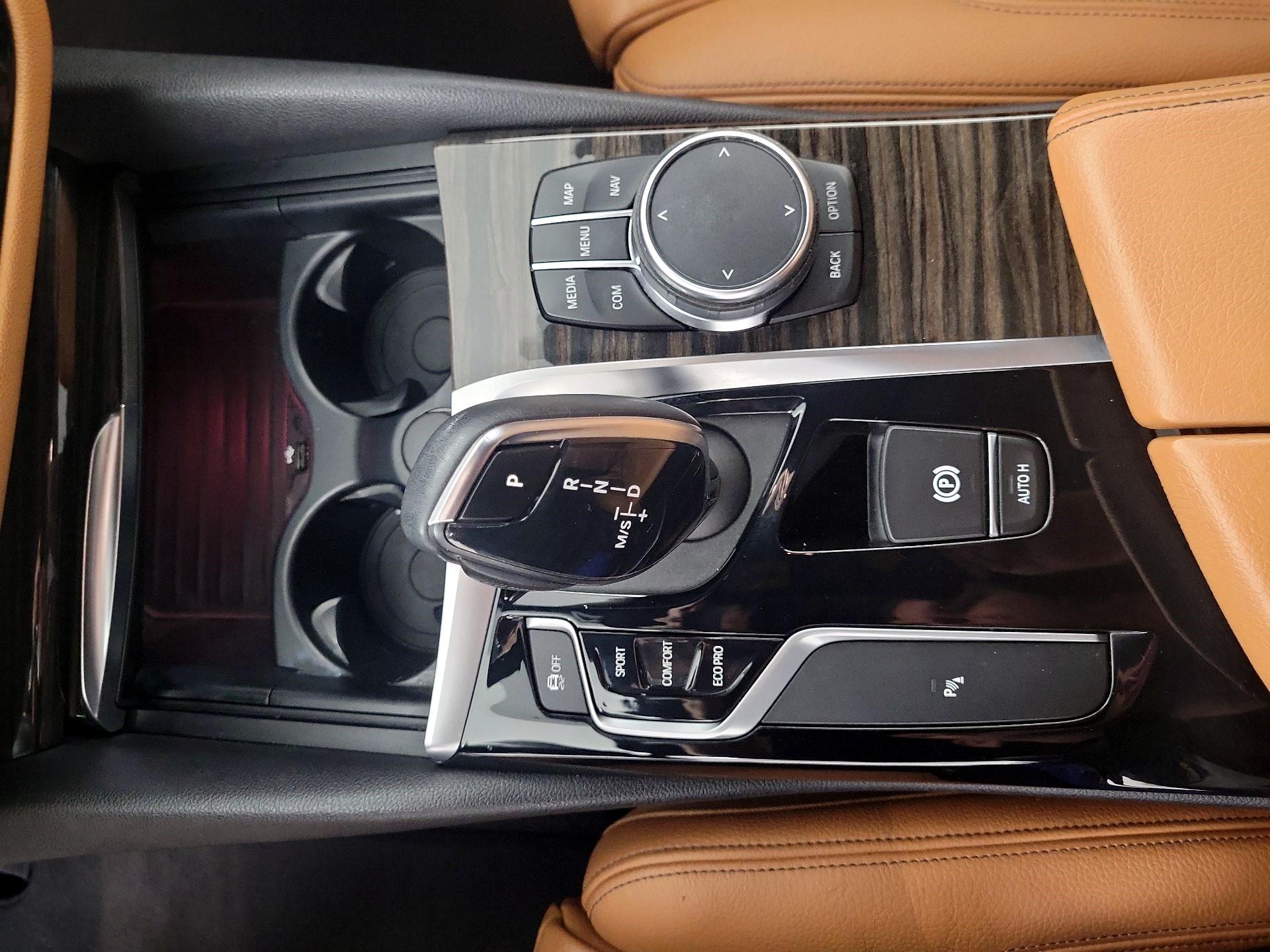 Thumbnail: 2019 BMW 5 Series - 16