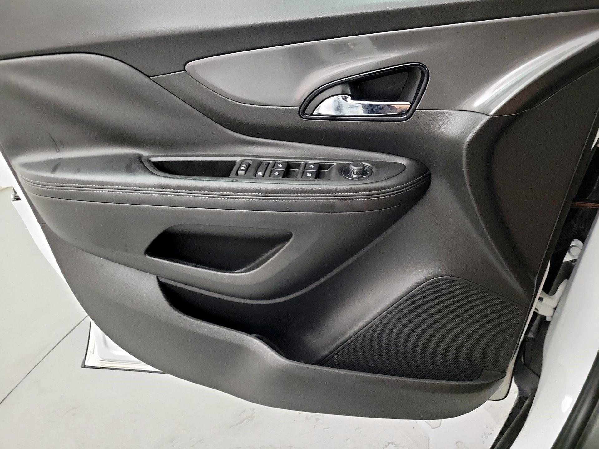 Thumbnail: 2018 Buick Encore - 10