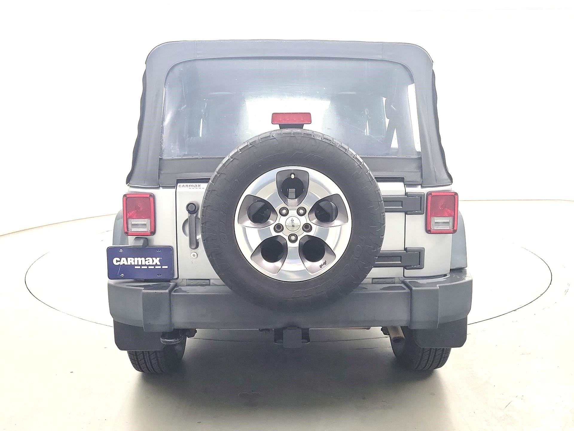Thumbnail: 2015 Jeep Wrangler - 6
