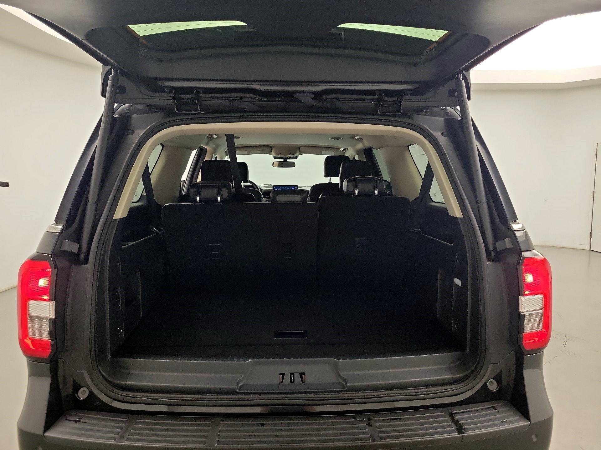 Thumbnail: 2023 Ford Expedition MAX - 20