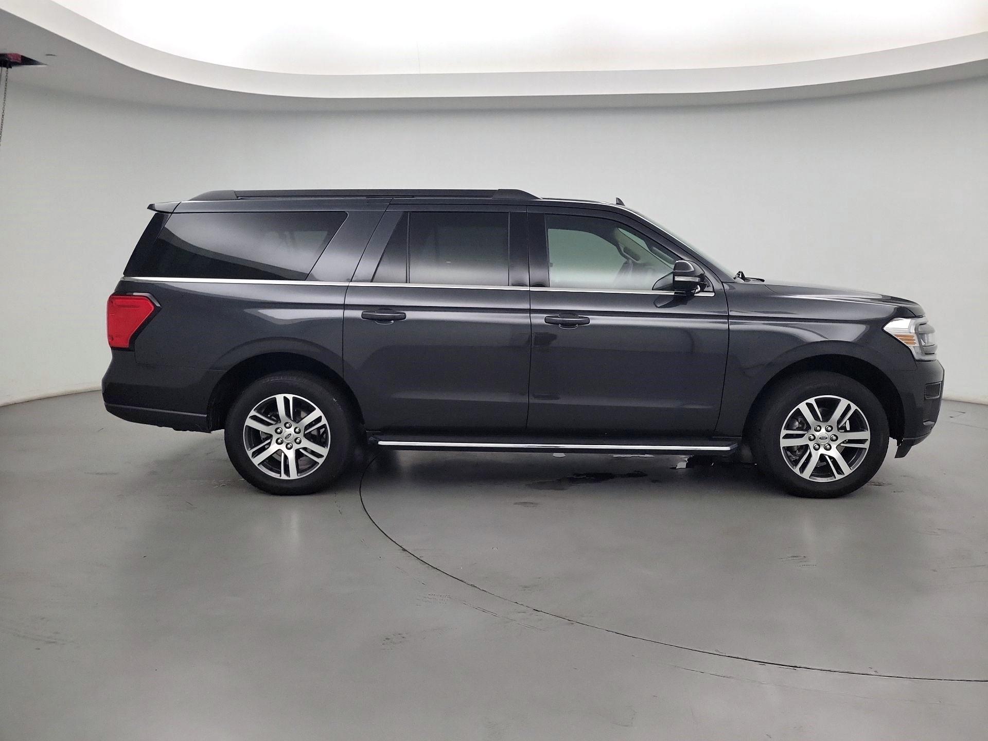 Thumbnail: 2023 Ford Expedition MAX - 4