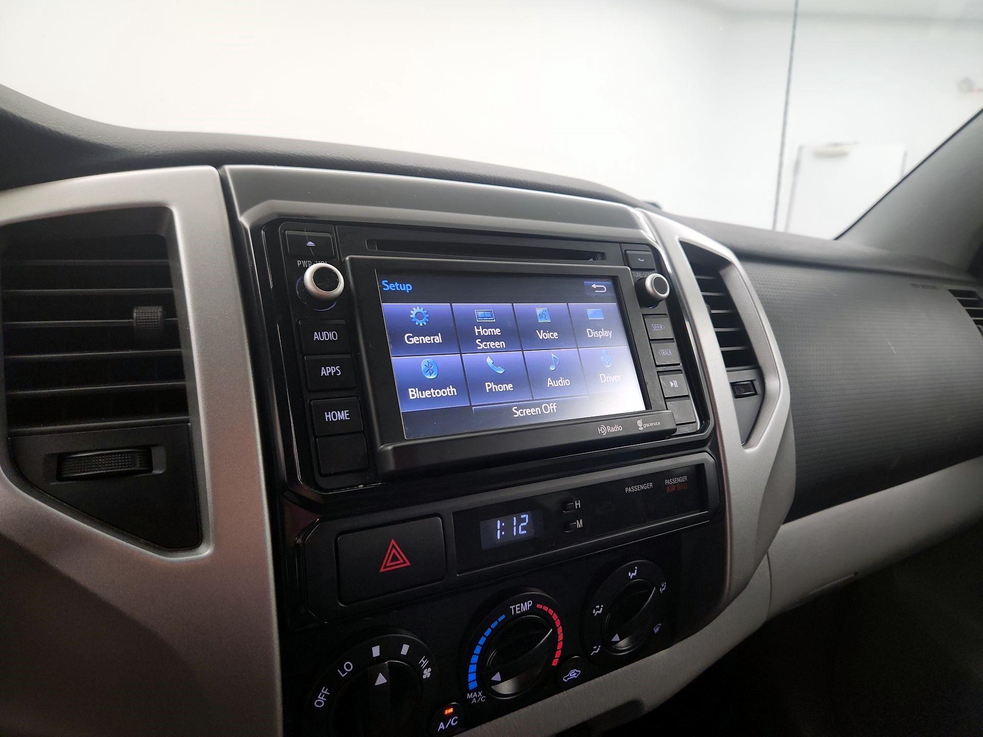 Thumbnail: 2014 Toyota Tacoma - 13