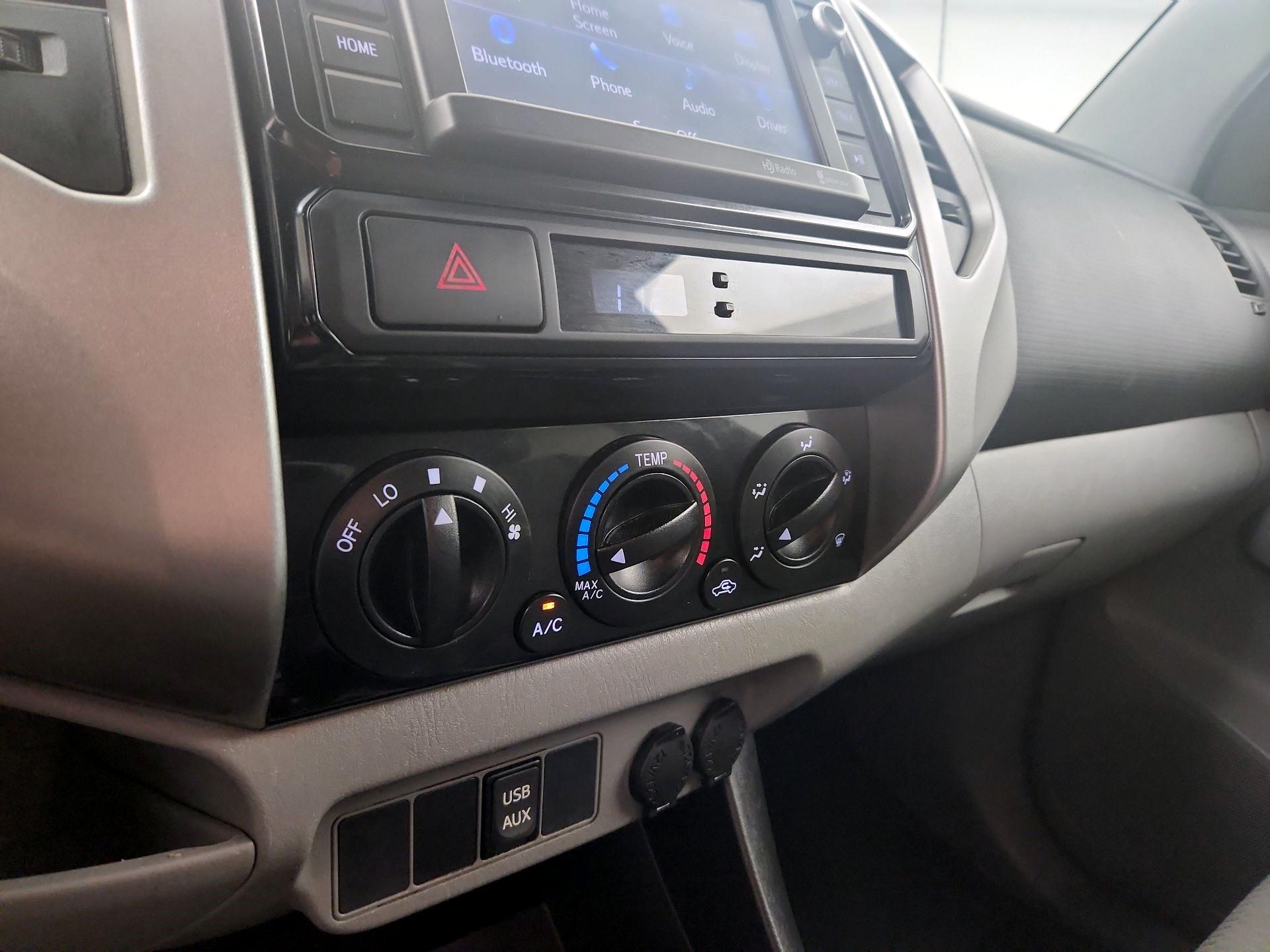 Thumbnail: 2014 Toyota Tacoma - 14