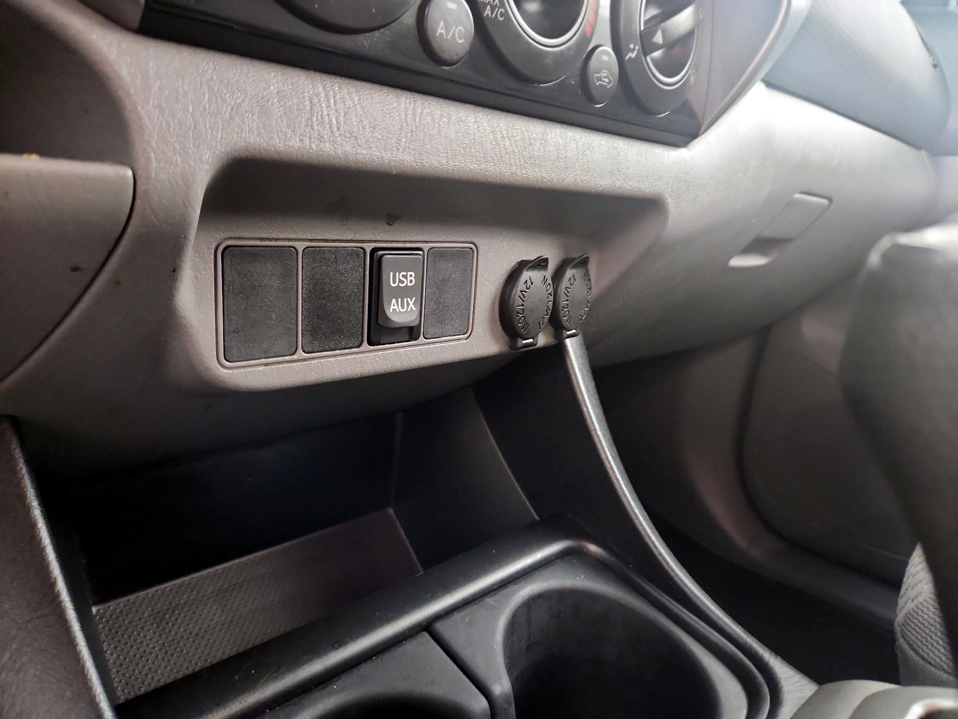 Thumbnail: 2014 Toyota Tacoma - 16
