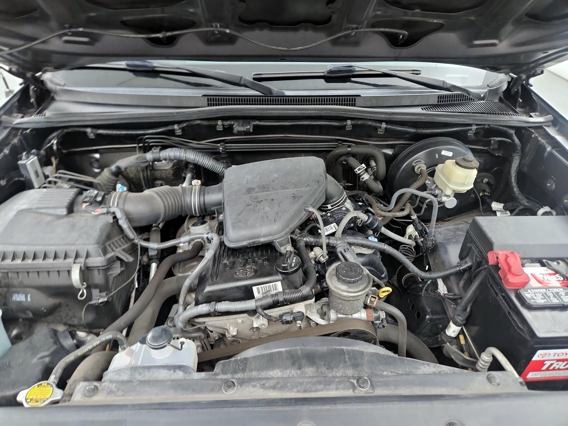 Thumbnail: 2014 Toyota Tacoma - 18