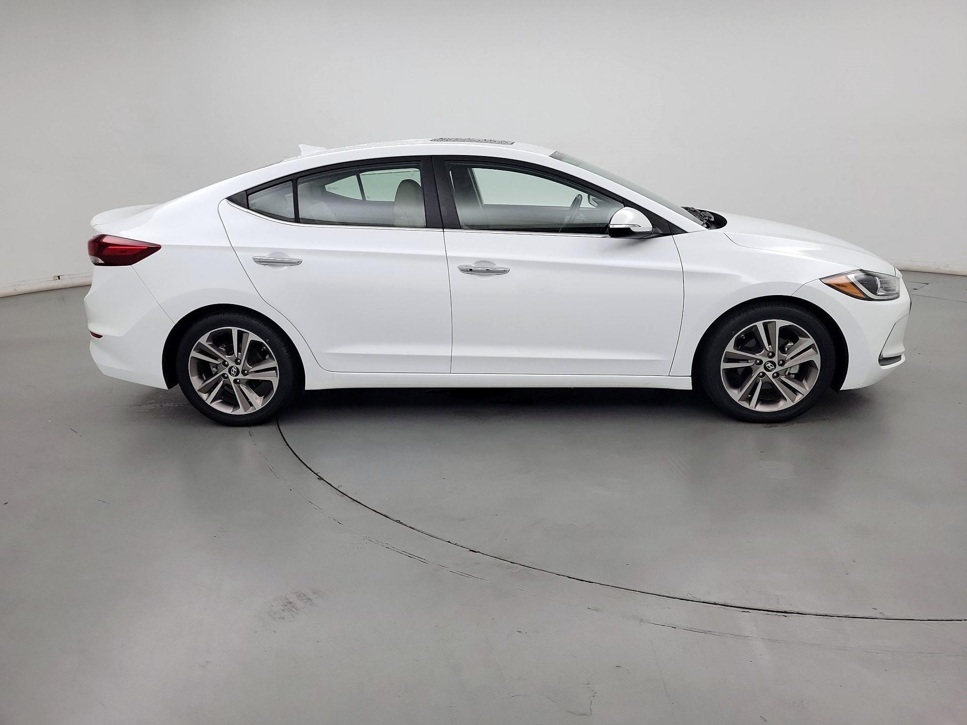 Thumbnail: 2017 Hyundai Elantra - 4