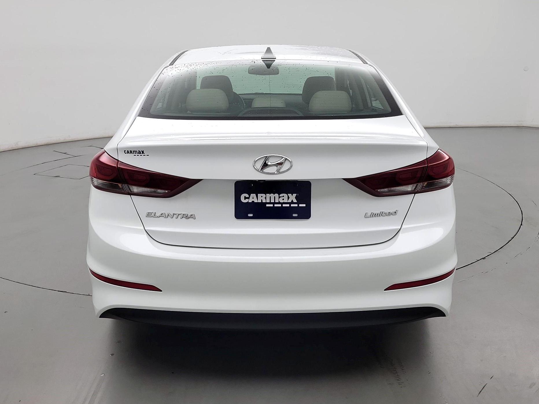 Thumbnail: 2017 Hyundai Elantra - 6