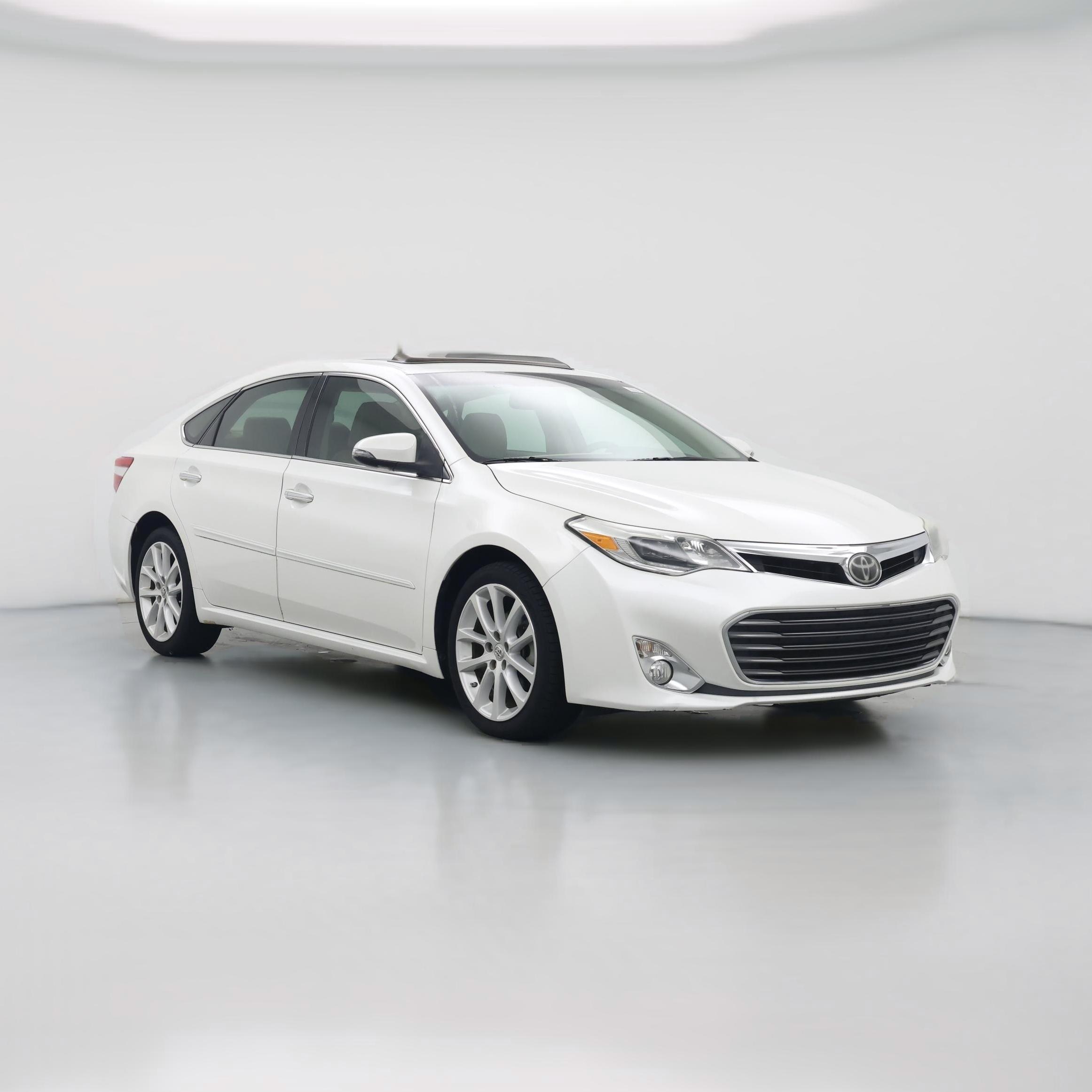 Thumbnail: 2013 Toyota Avalon - 1
