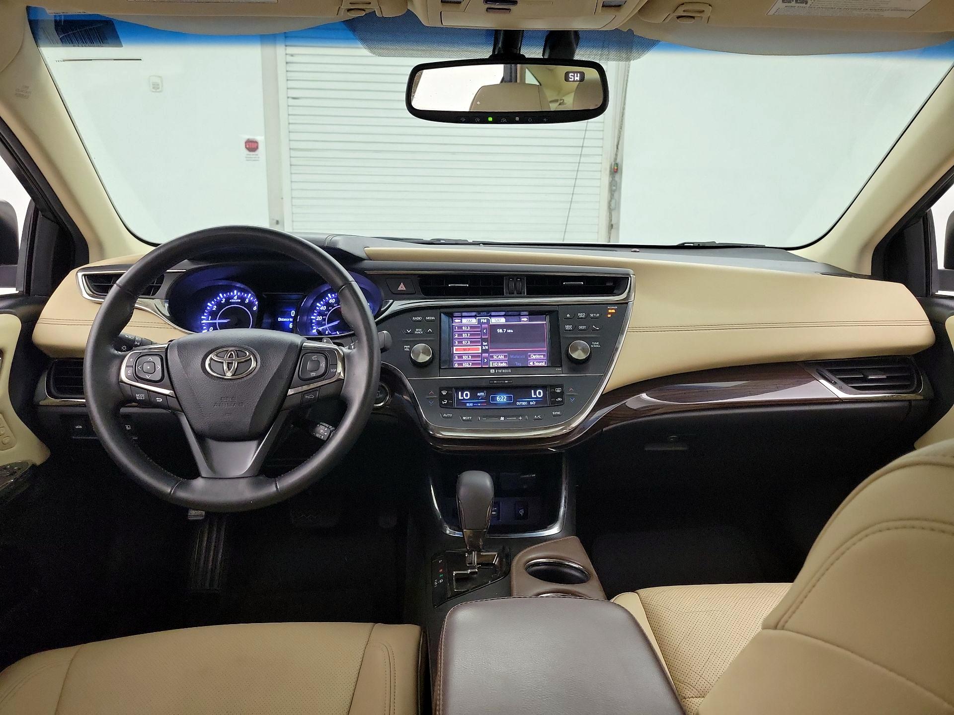 Thumbnail: 2013 Toyota Avalon - 9