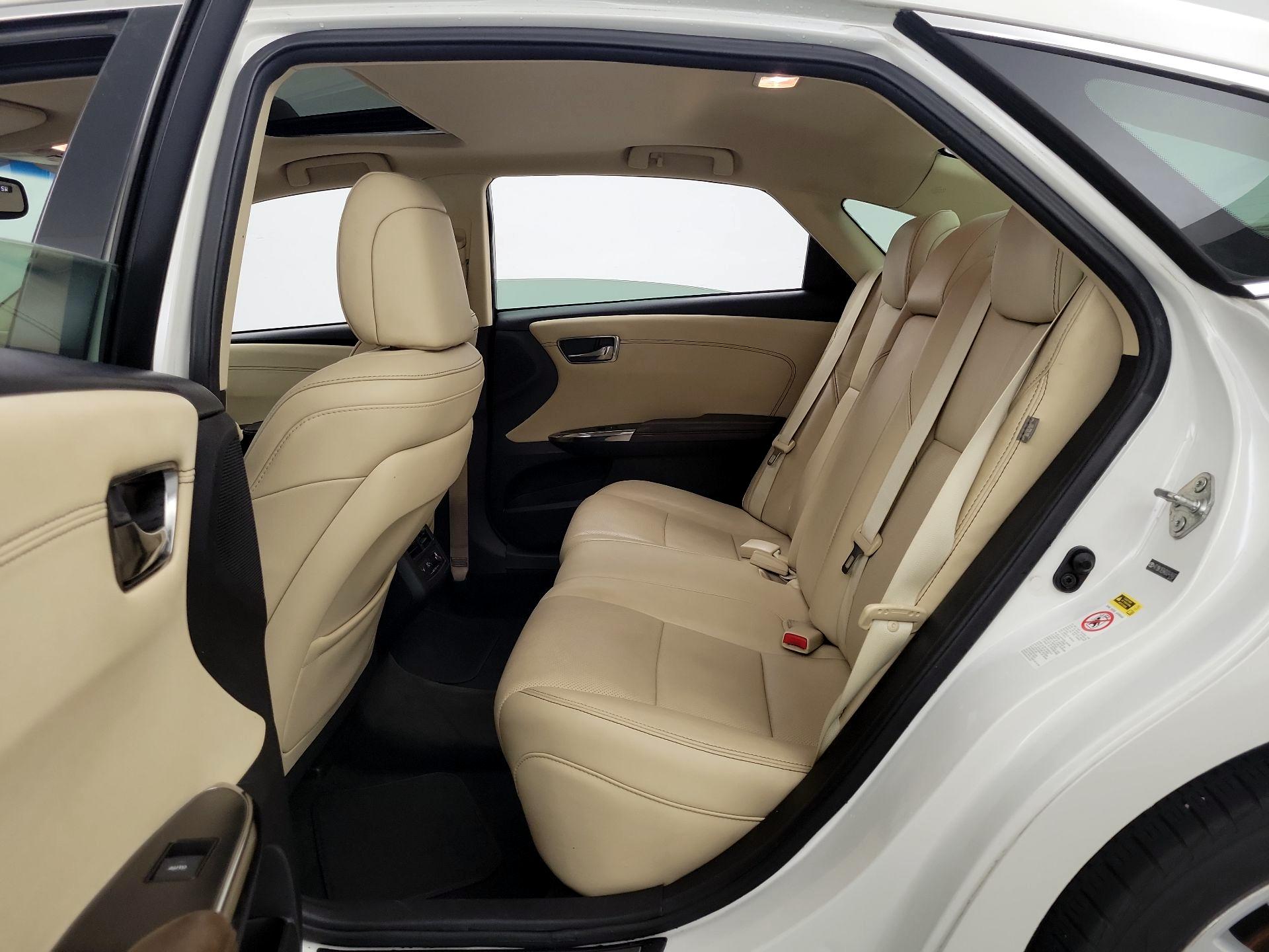 Thumbnail: 2013 Toyota Avalon - 20