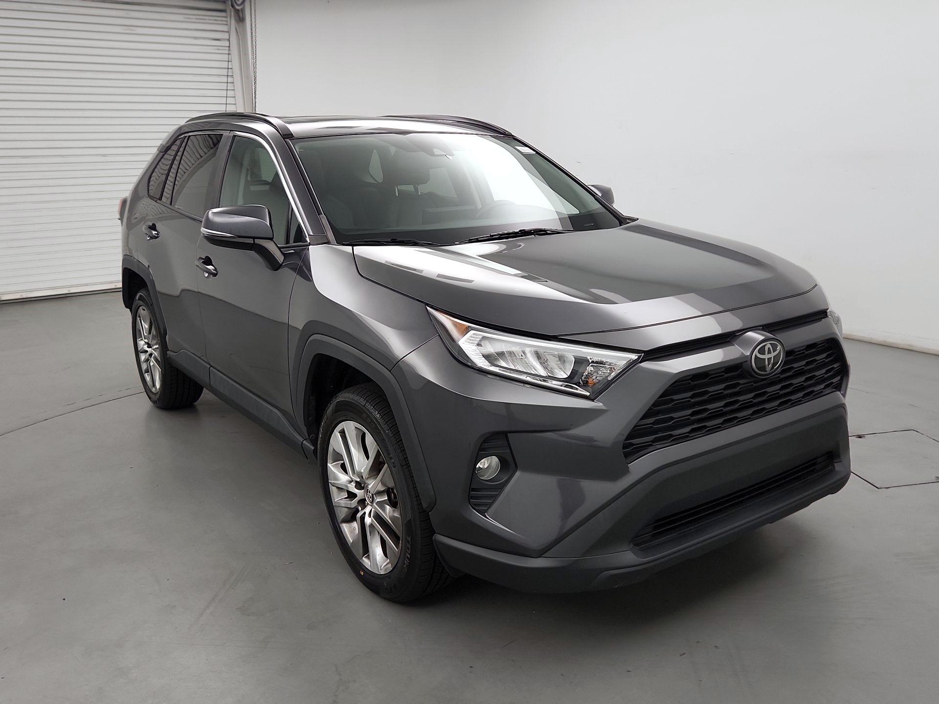 Thumbnail: 2019 Toyota RAV4 - 1