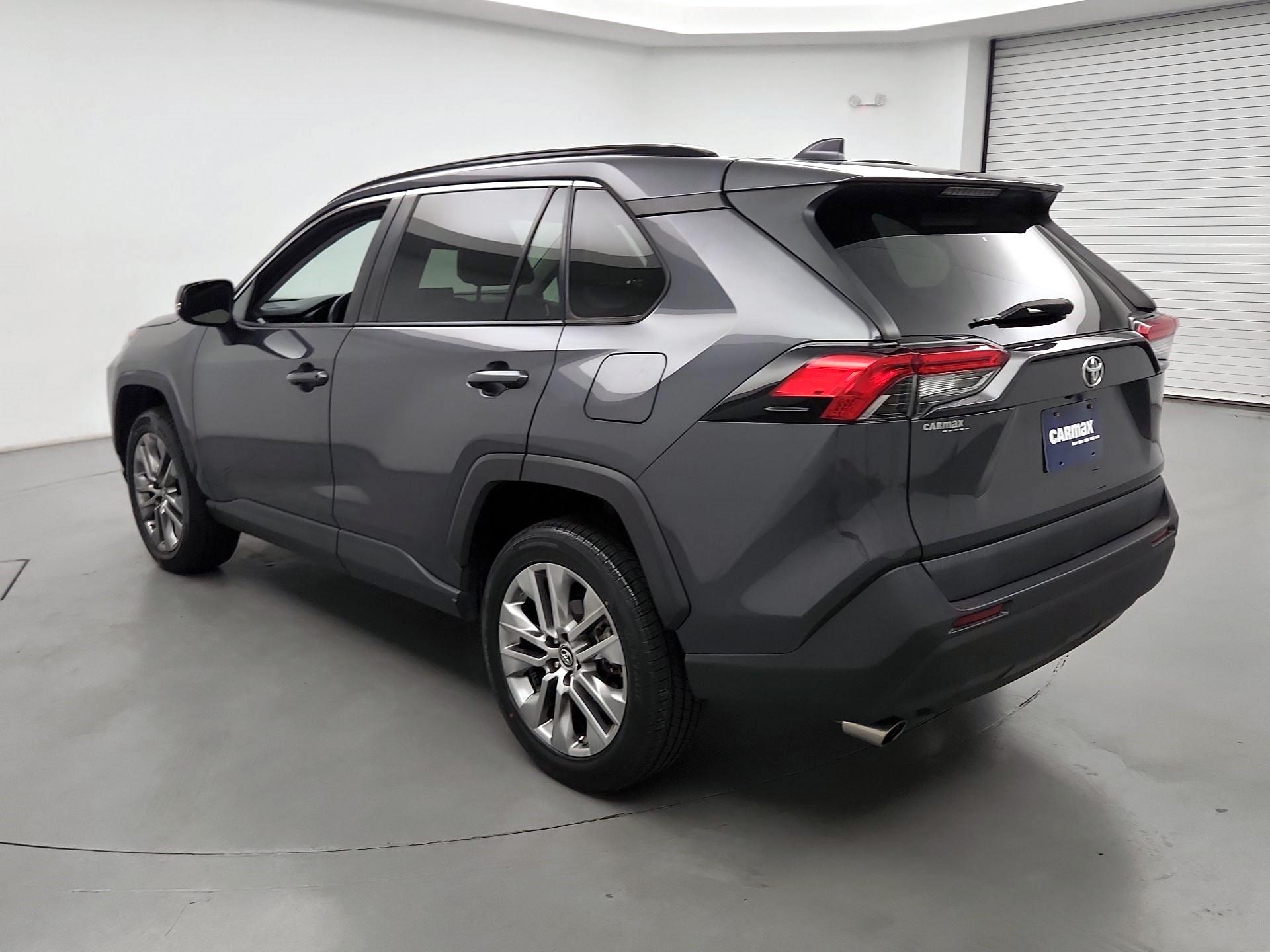 Thumbnail: 2019 Toyota RAV4 - 7