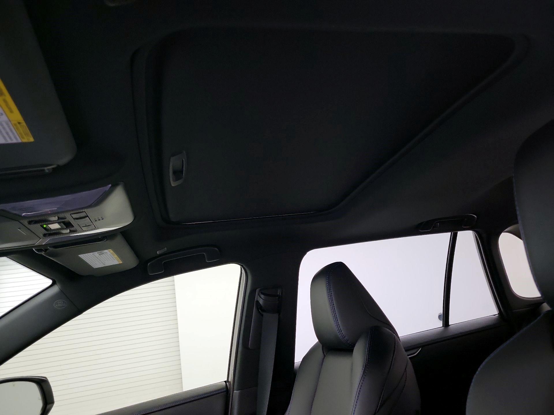 Thumbnail: 2025 Toyota RAV4 - 16