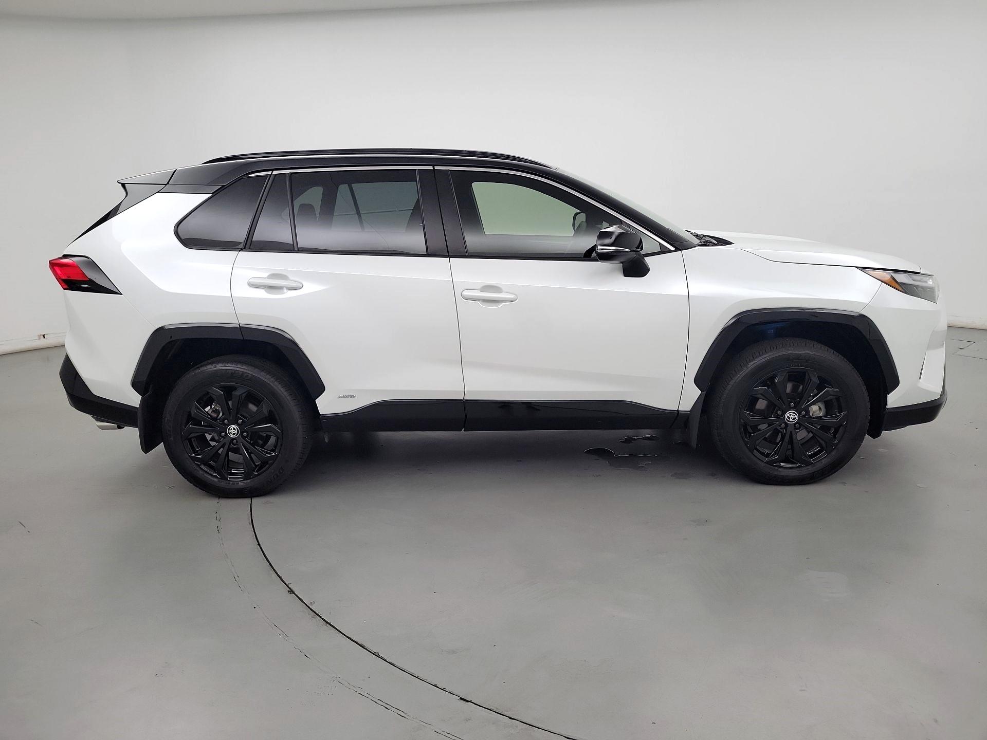 Thumbnail: 2025 Toyota RAV4 - 4