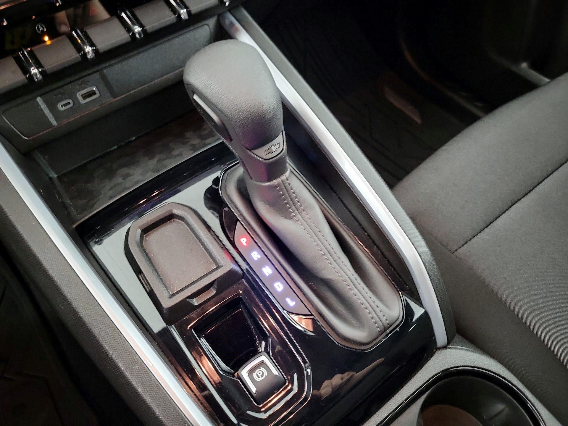 Thumbnail: 2023 Chevrolet Colorado - 15