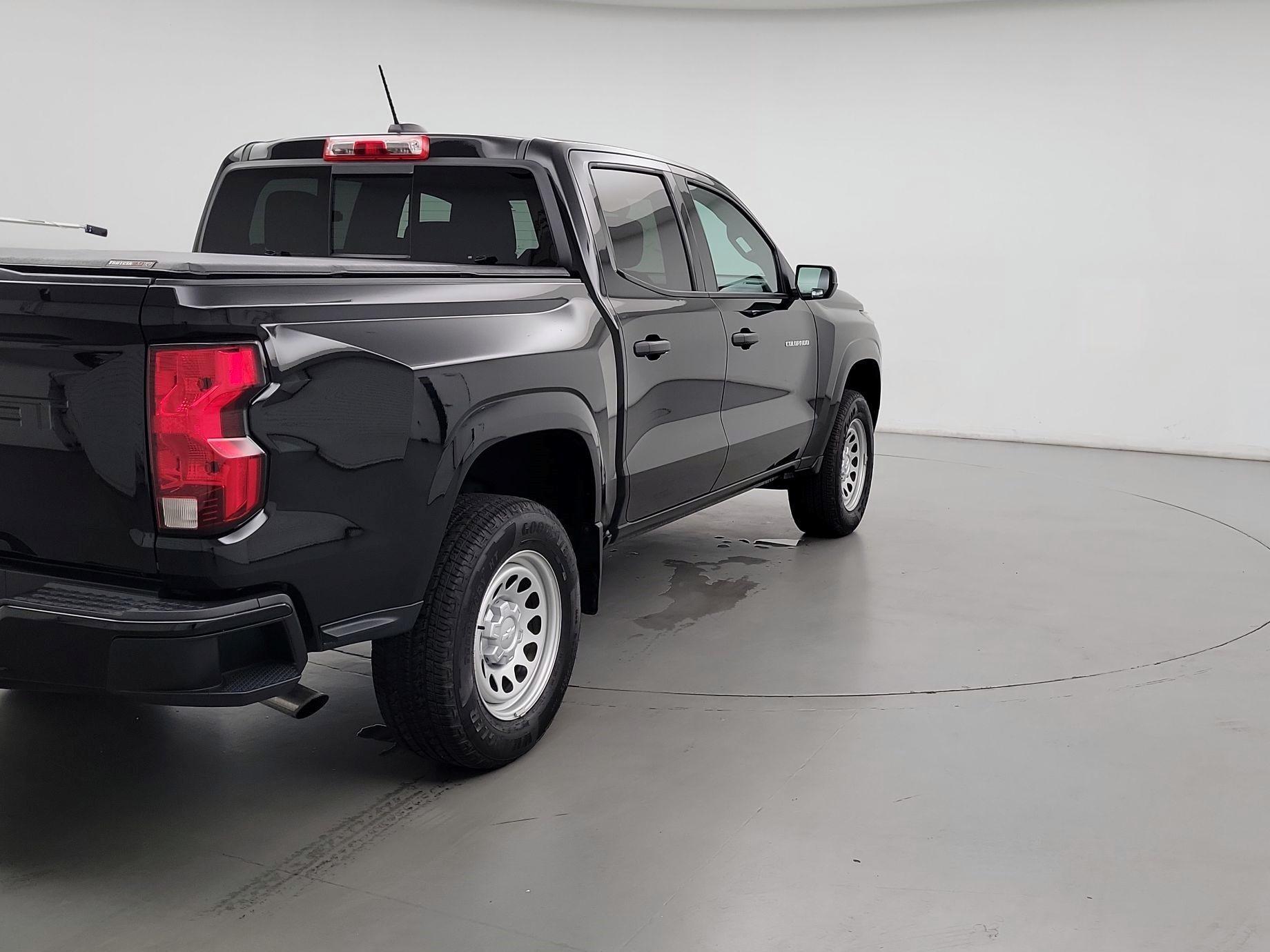 Thumbnail: 2023 Chevrolet Colorado - 5