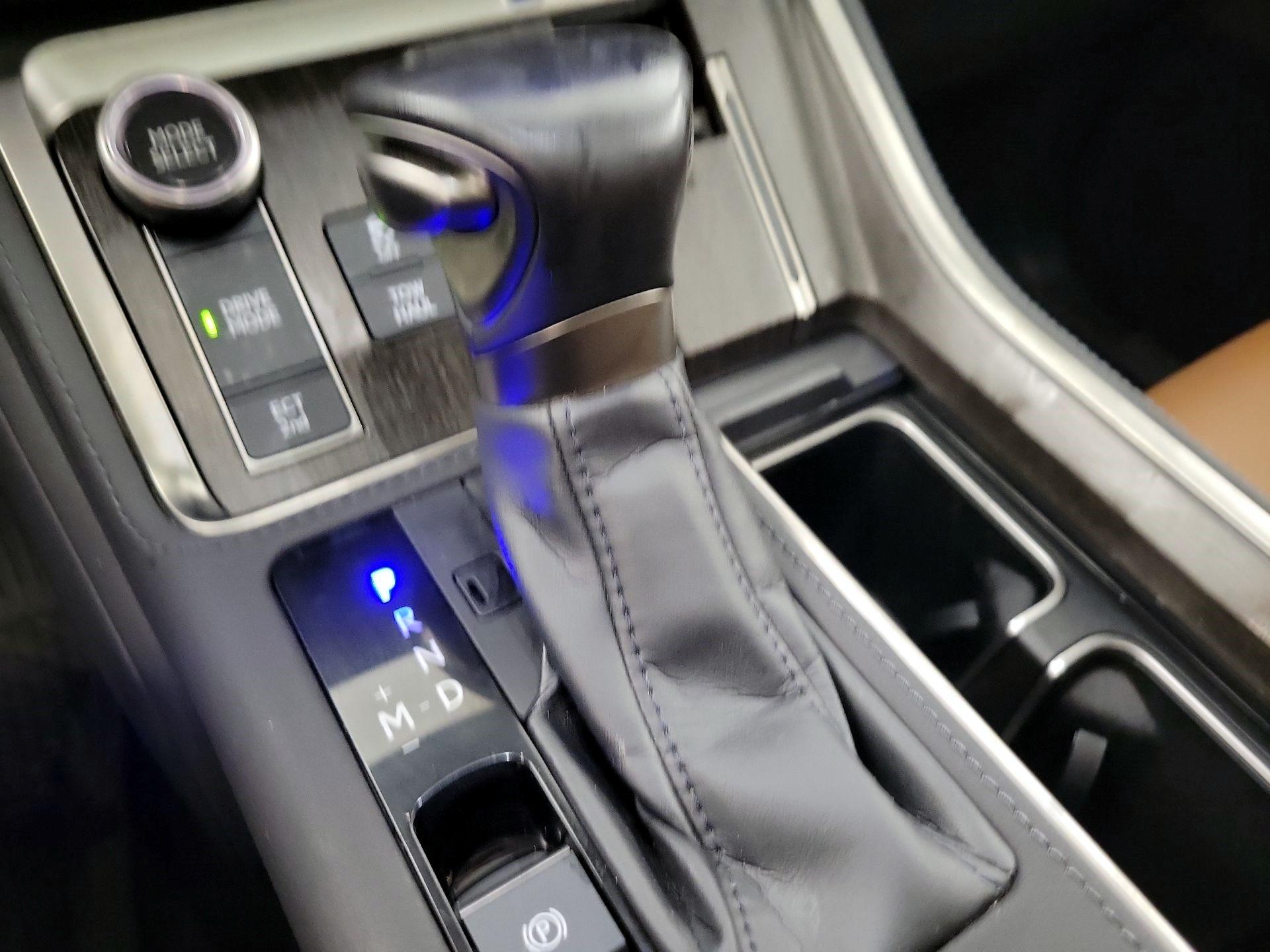 Thumbnail: 2024 Lexus GX - 15