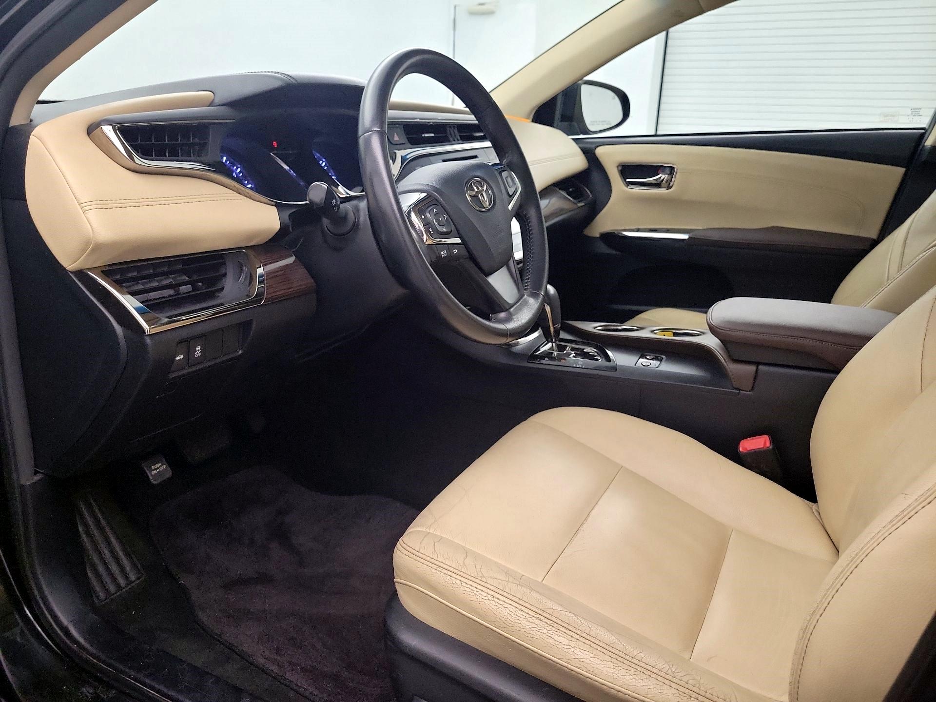 Thumbnail: 2013 Toyota Avalon - 9