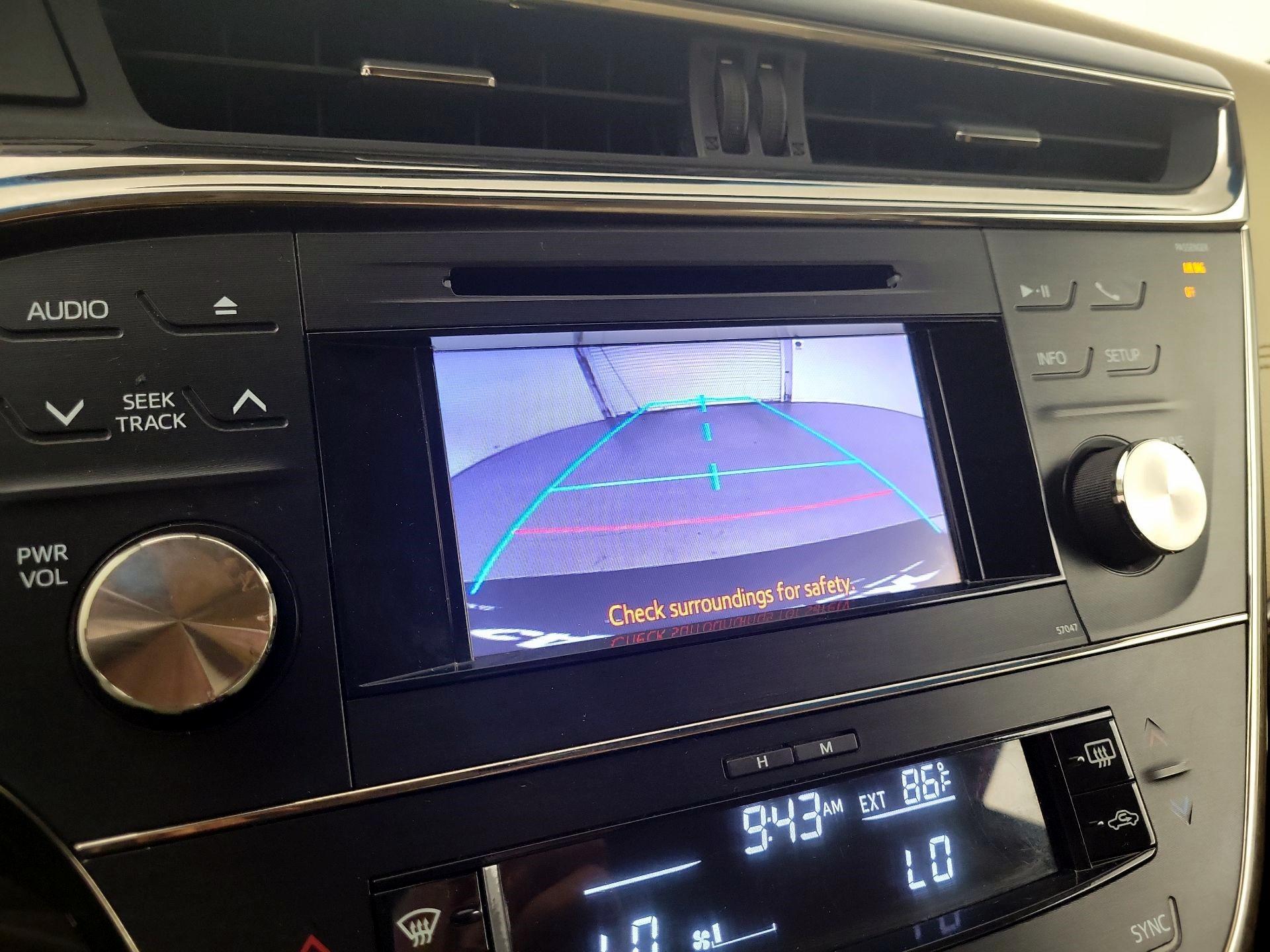 Thumbnail: 2013 Toyota Avalon - 12