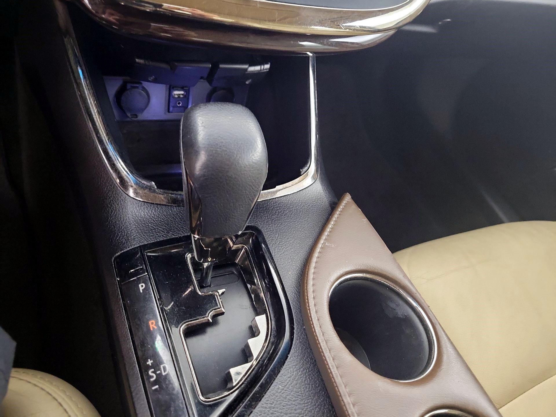 Thumbnail: 2013 Toyota Avalon - 15