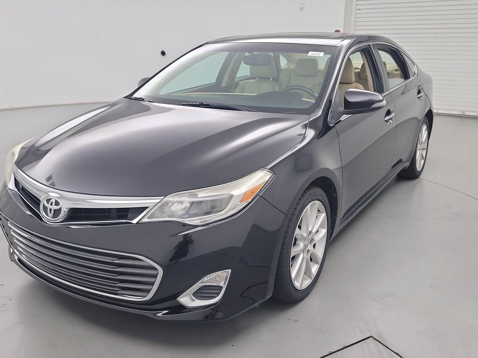 Thumbnail: 2013 Toyota Avalon - 3