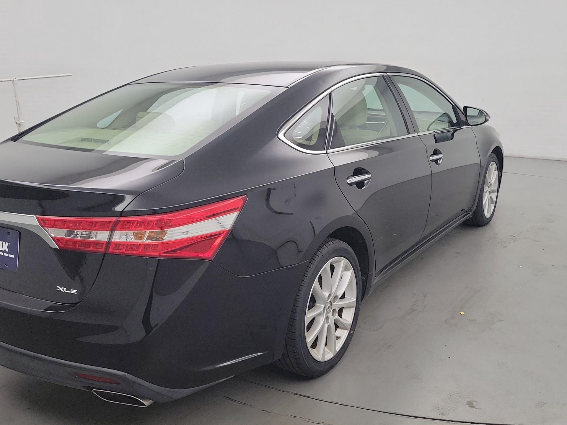 Thumbnail: 2013 Toyota Avalon - 5