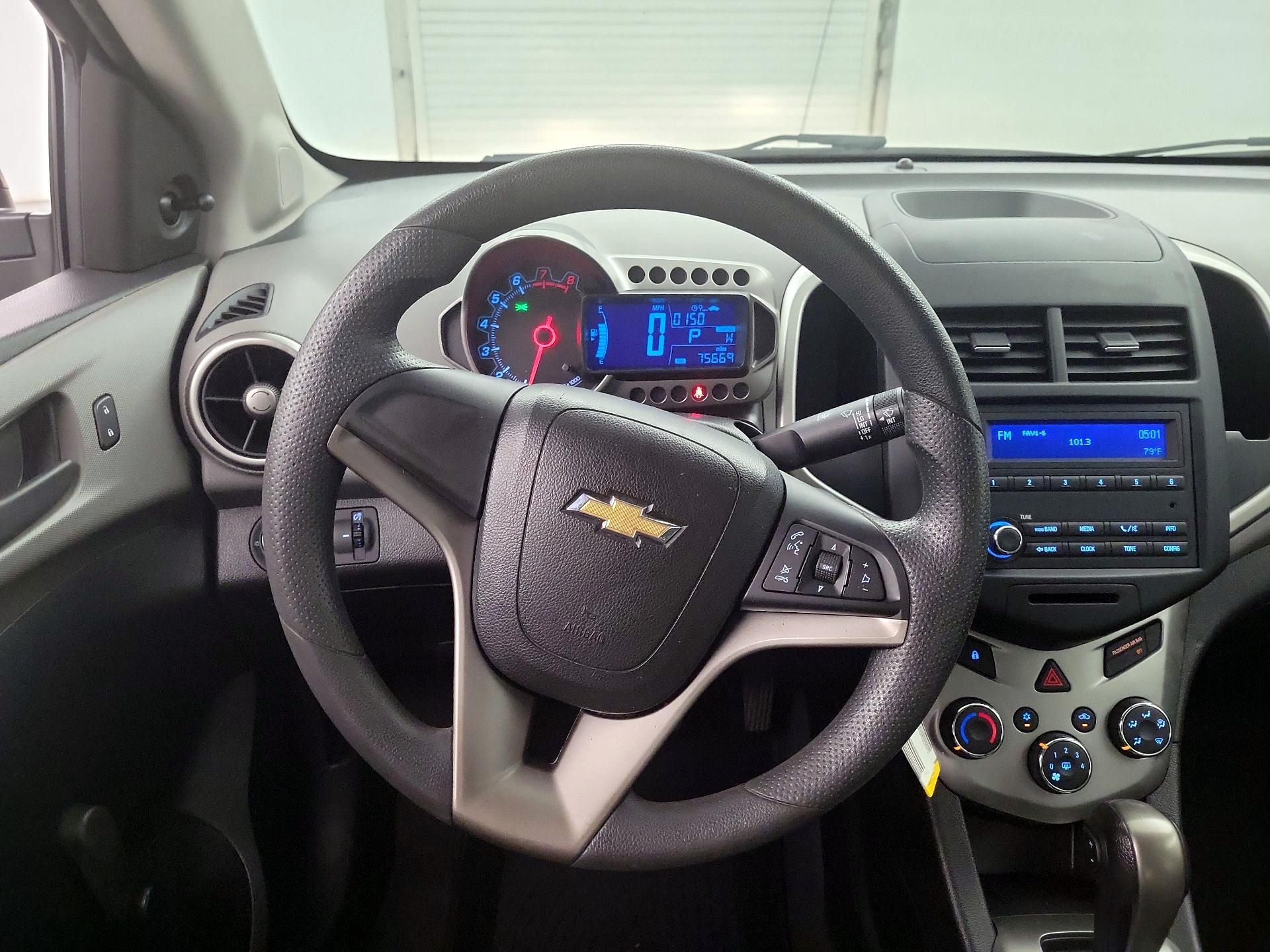 Thumbnail: 2016 Chevrolet Sonic - 10