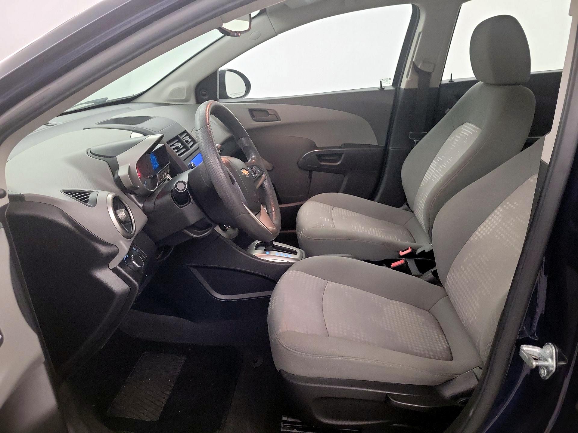 Thumbnail: 2016 Chevrolet Sonic - 11