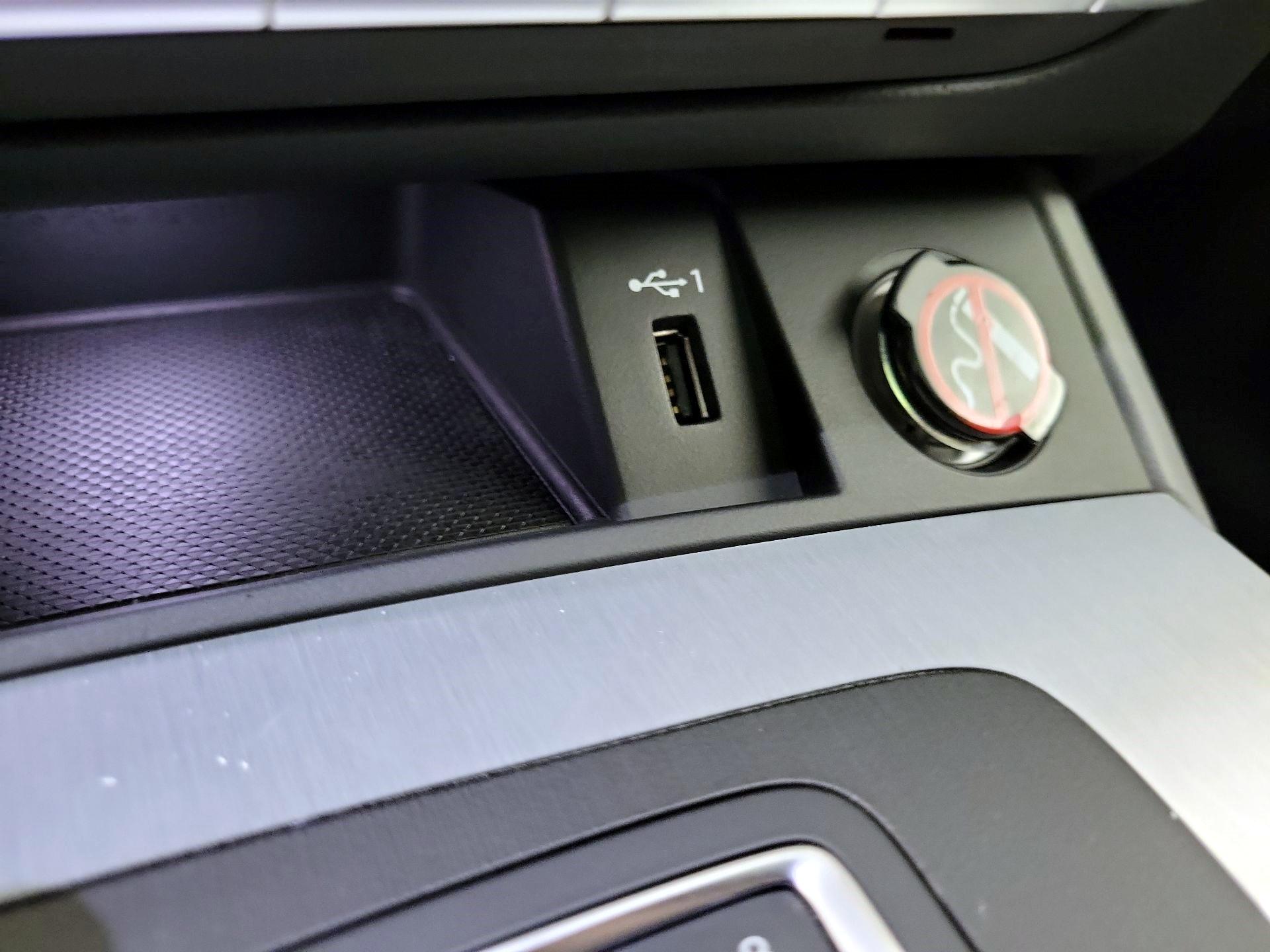 Thumbnail: 2019 Audi SQ5 - 17
