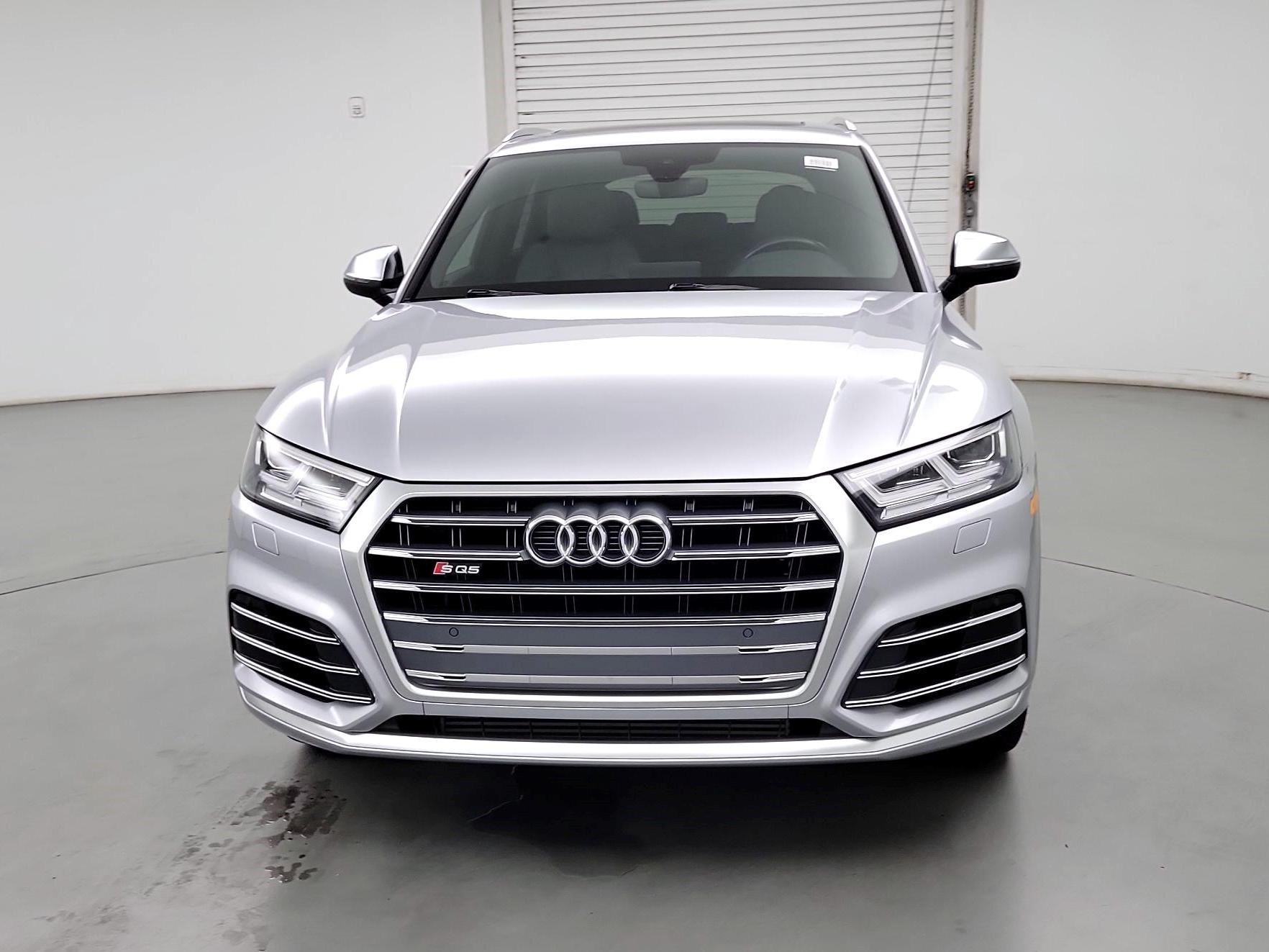 Thumbnail: 2019 Audi SQ5 - 2