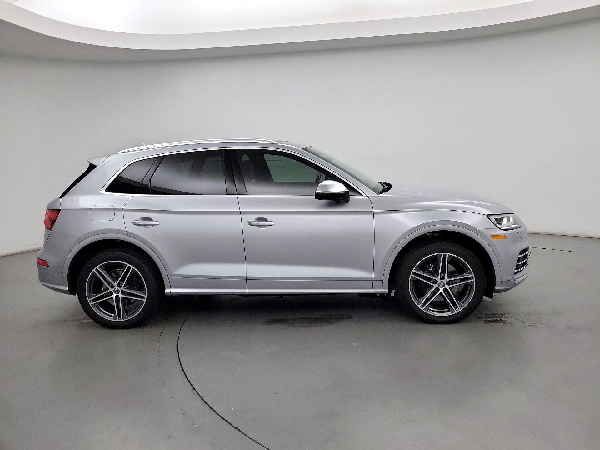 Thumbnail: 2019 Audi SQ5 - 4