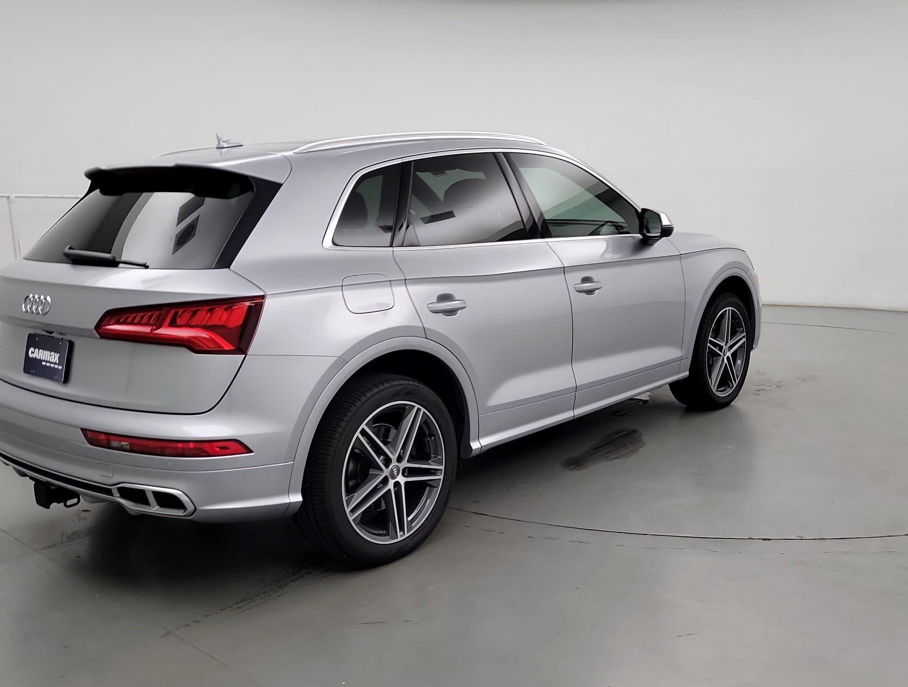Thumbnail: 2019 Audi SQ5 - 5