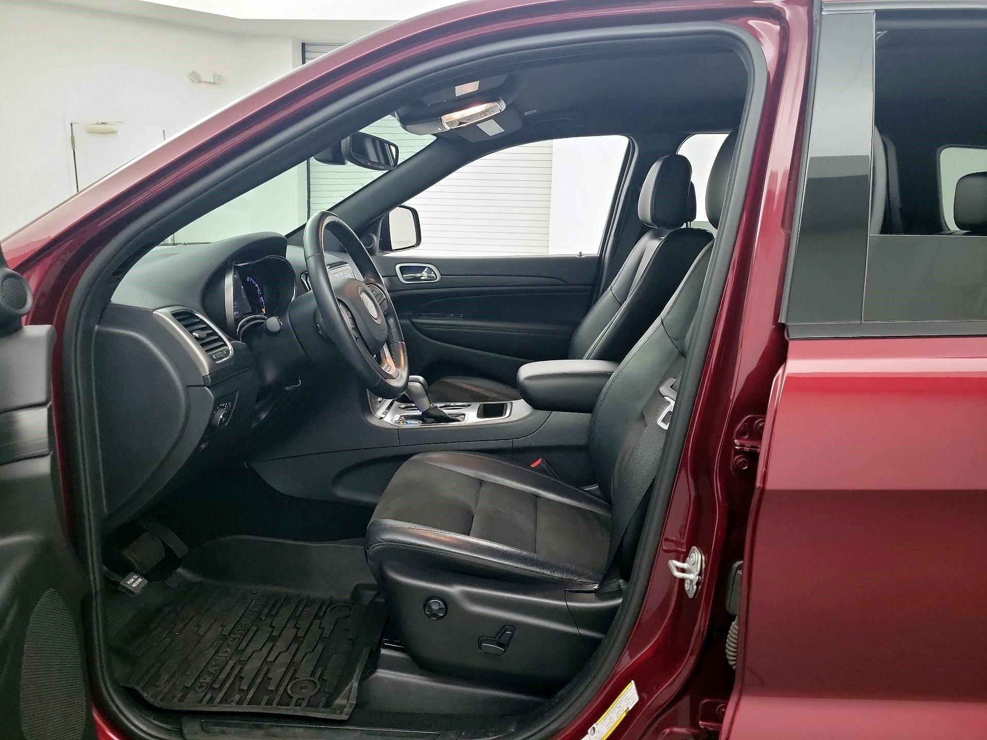 Thumbnail: 2020 Jeep Grand Cherokee - 9