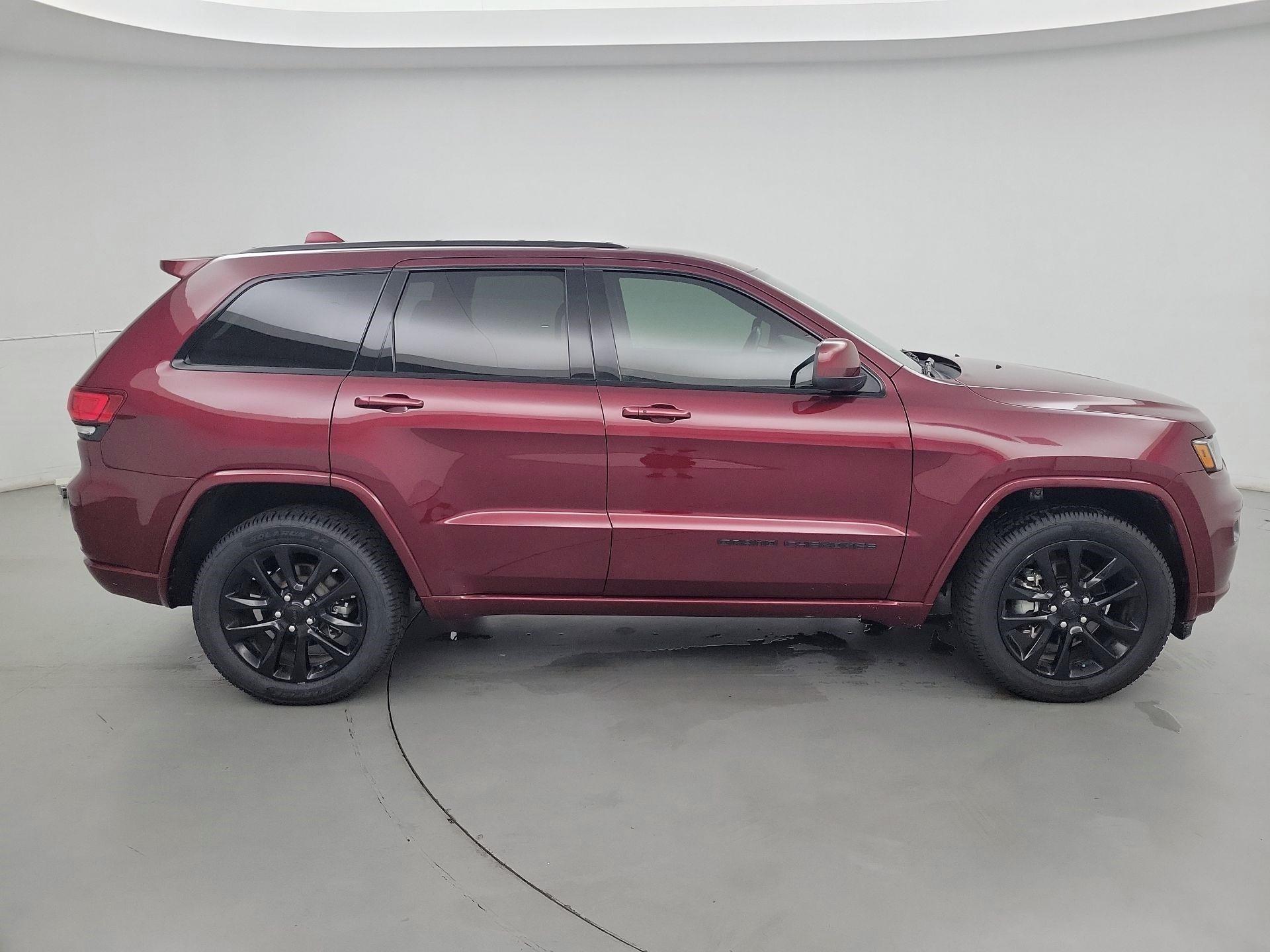 Thumbnail: 2020 Jeep Grand Cherokee - 4