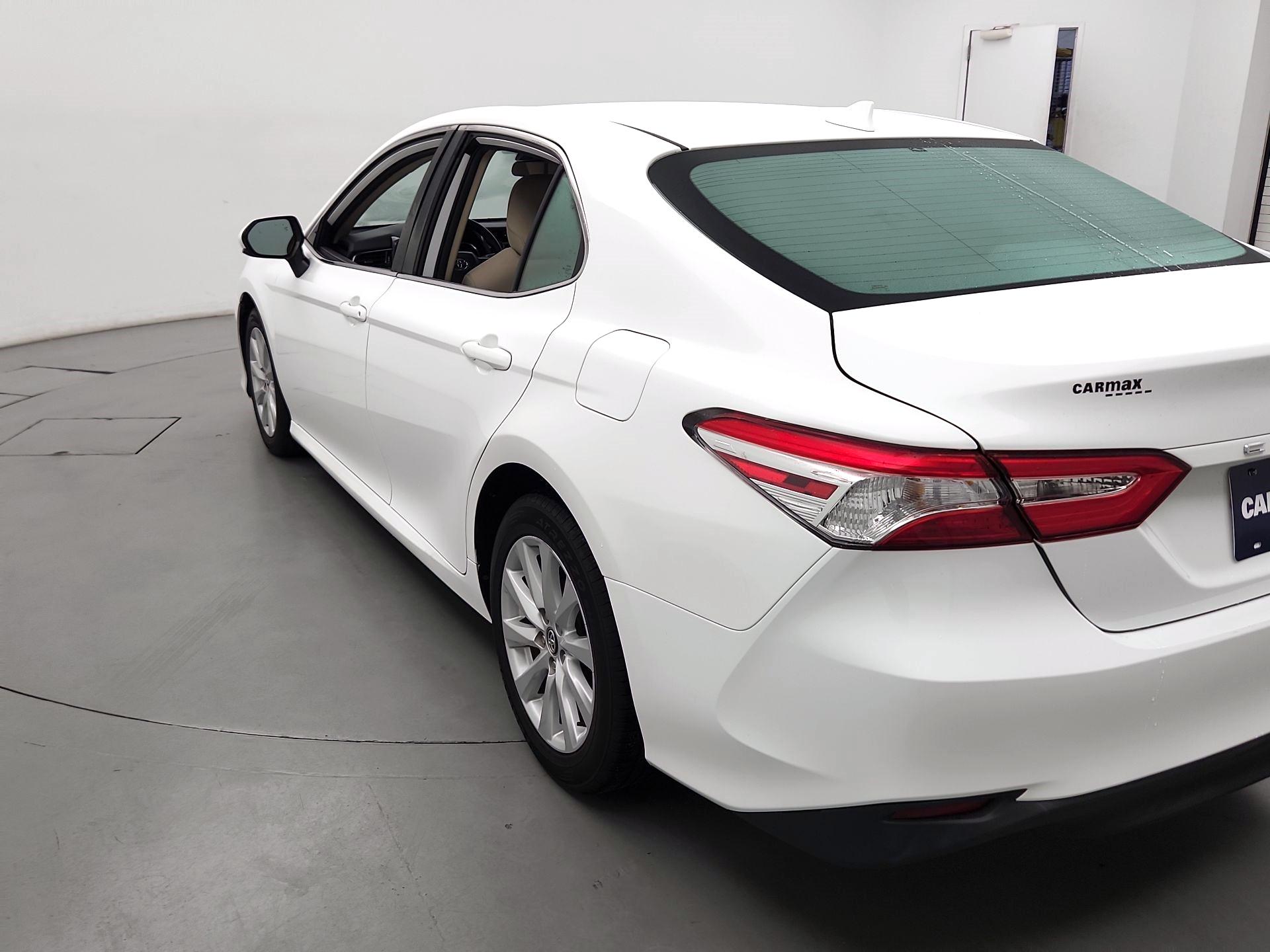 Thumbnail: 2020 Toyota Camry - 7