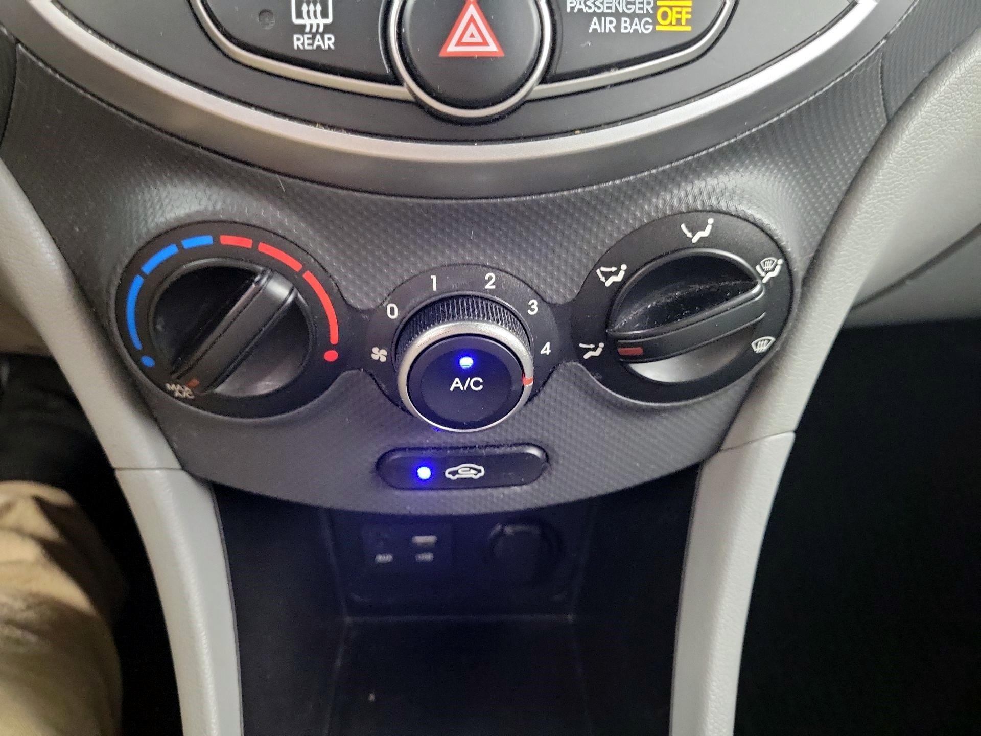 Thumbnail: 2016 Hyundai Accent - 13
