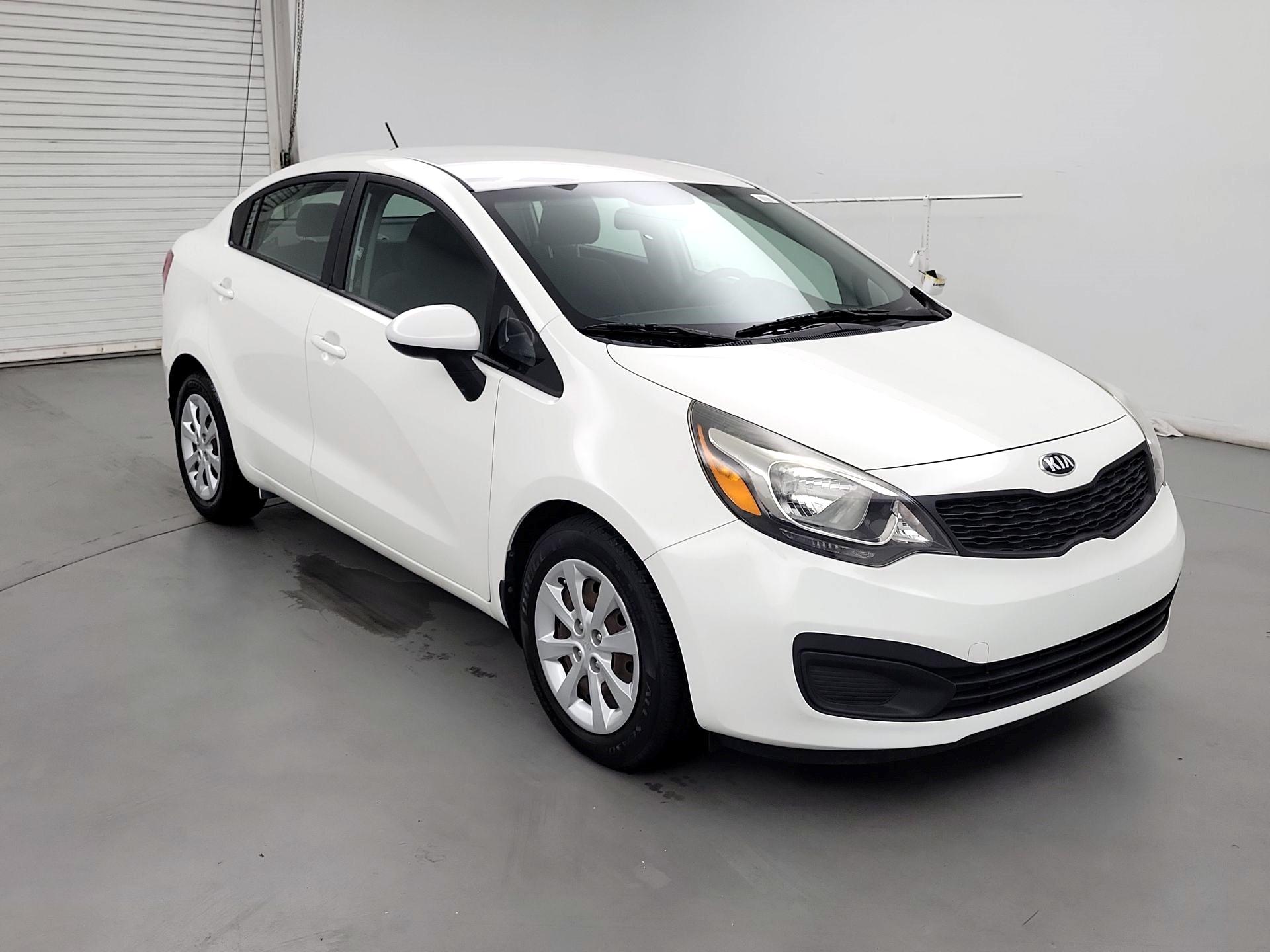 Thumbnail: 2015 Kia Rio - 1