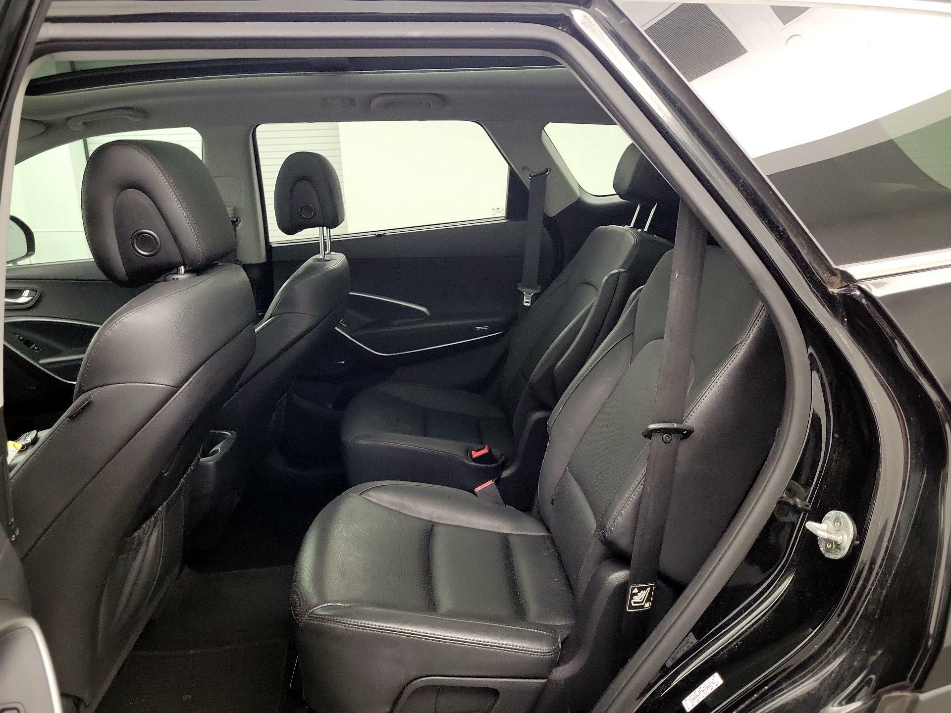 Thumbnail: 2019 Hyundai Santa Fe - 19