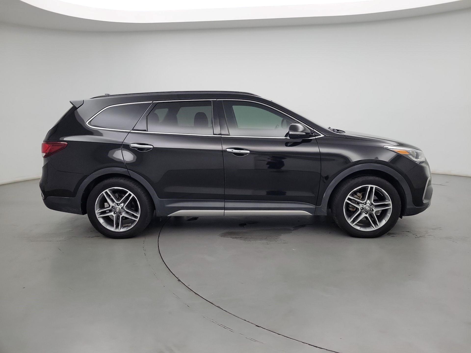 Thumbnail: 2019 Hyundai Santa Fe - 4
