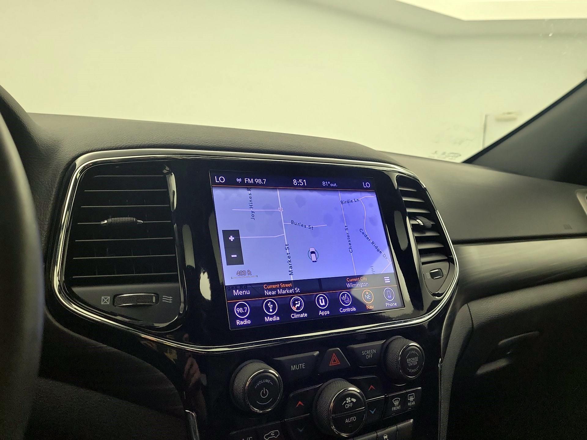 Thumbnail: 2019 Jeep Grand Cherokee - 12