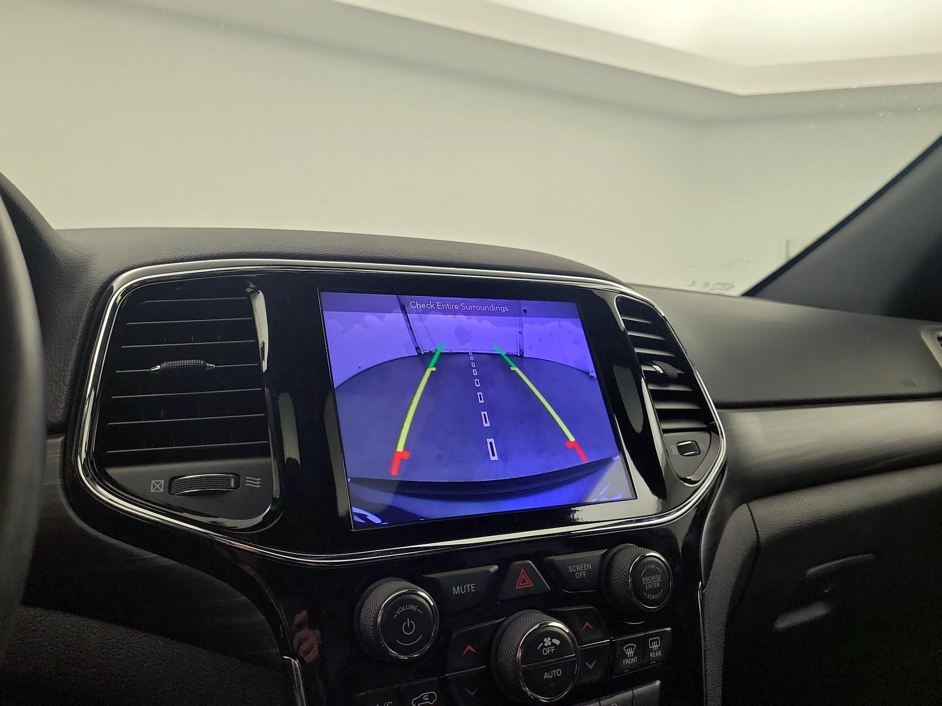 Thumbnail: 2019 Jeep Grand Cherokee - 13