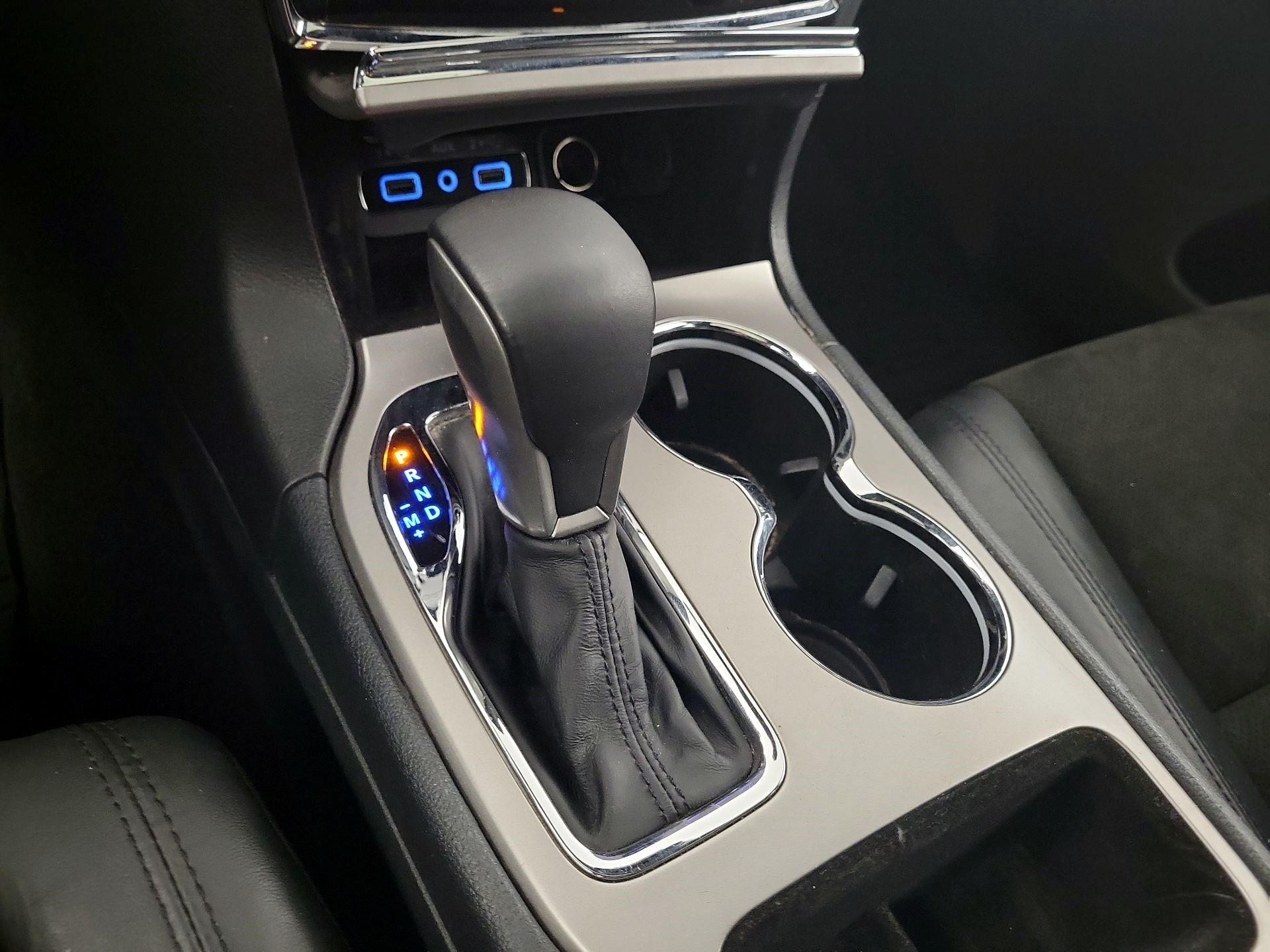 Thumbnail: 2019 Jeep Grand Cherokee - 16
