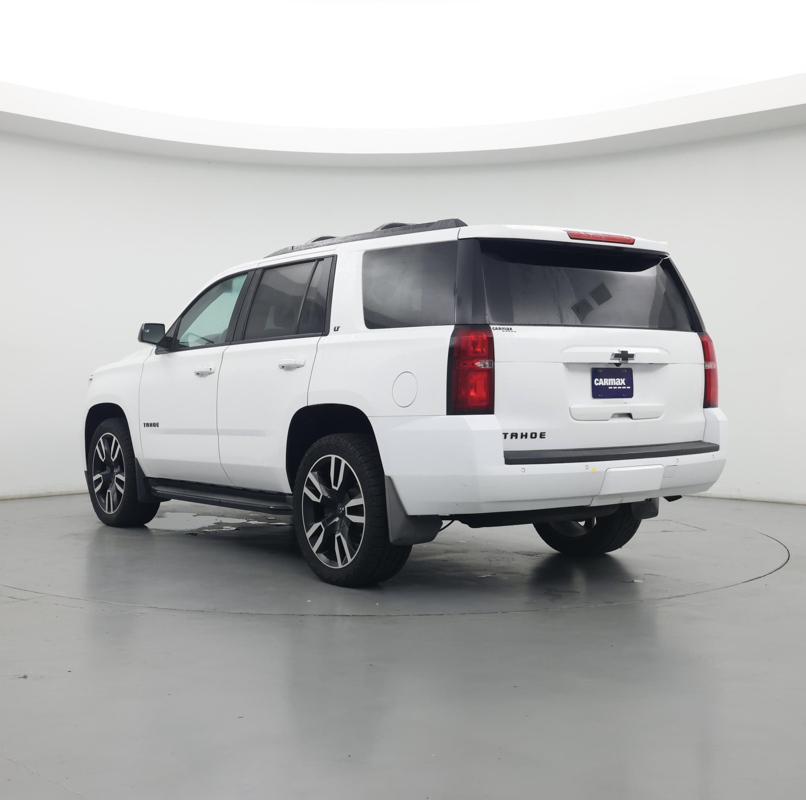 Thumbnail: 2018 Chevrolet Tahoe - 2