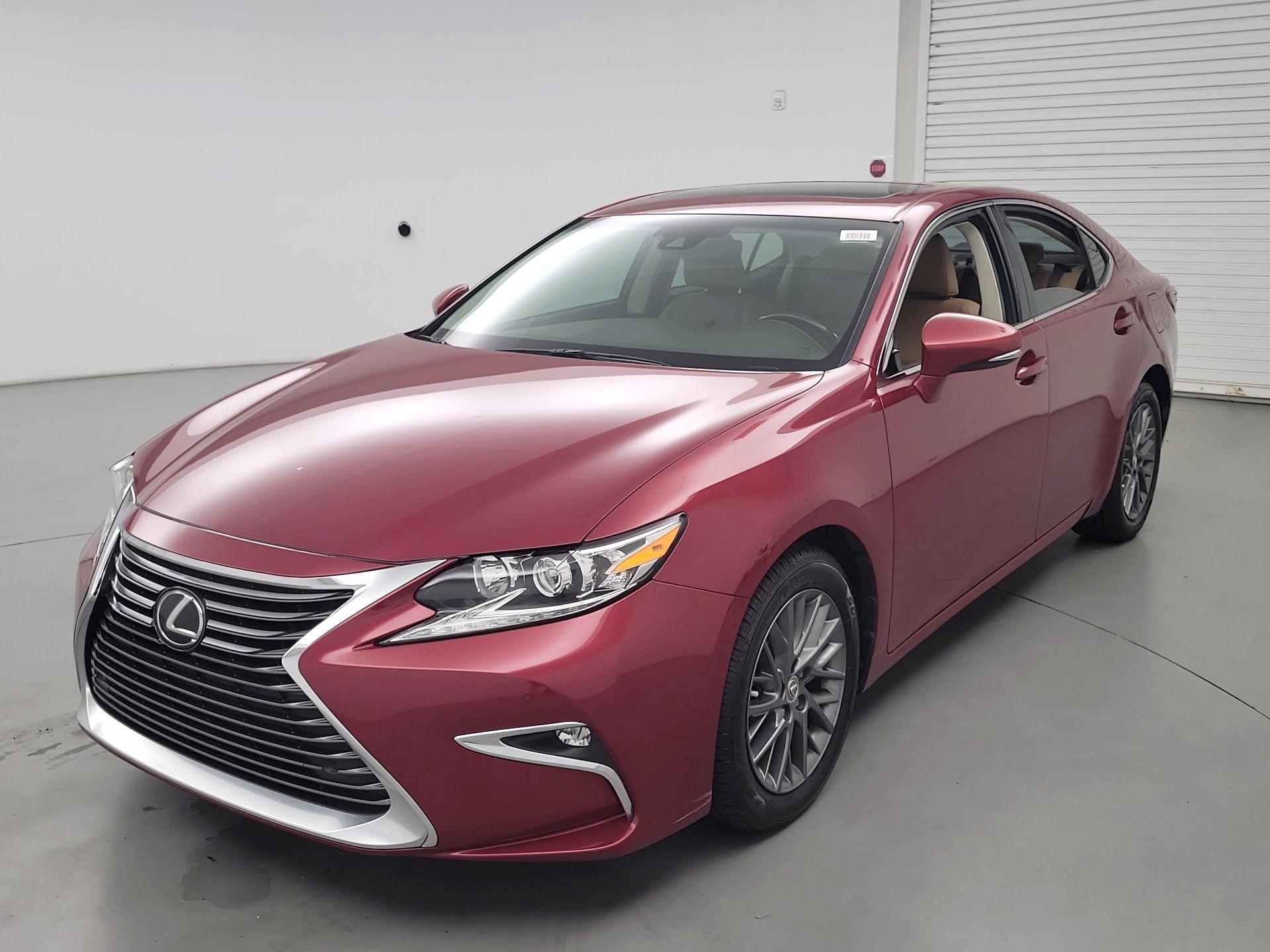 Thumbnail: 2018 Lexus ES - 3