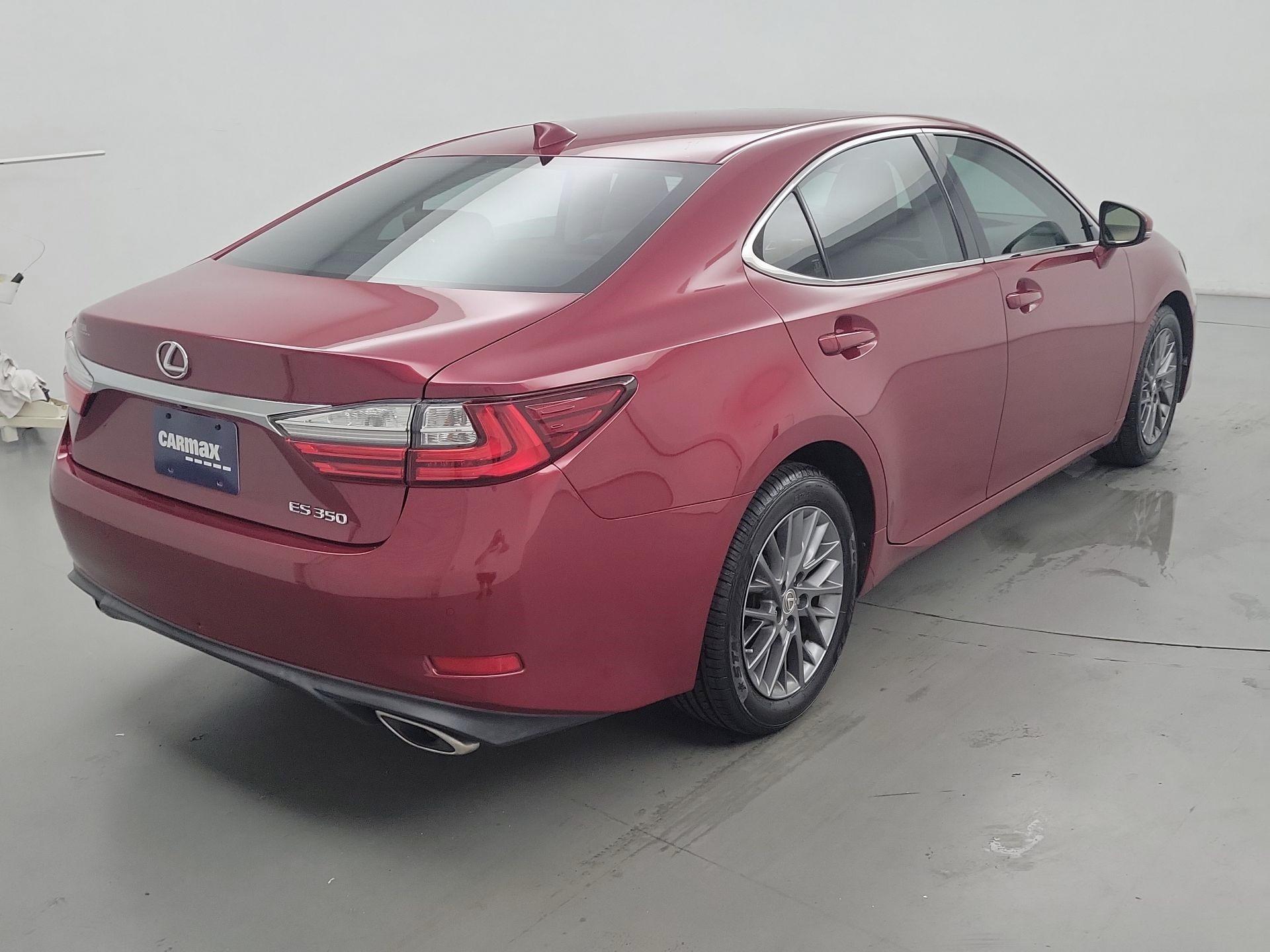Thumbnail: 2018 Lexus ES - 5