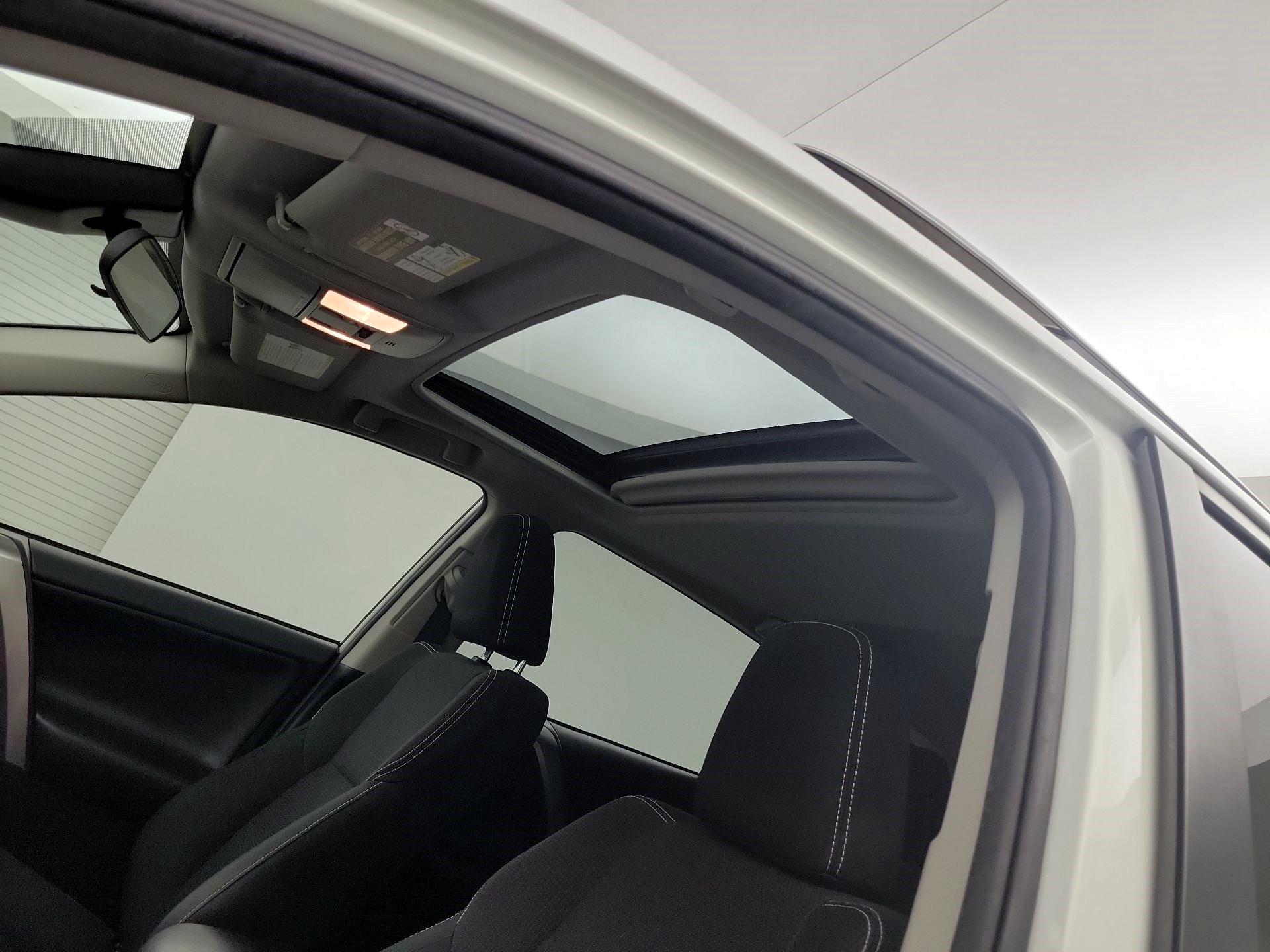 Thumbnail: 2017 Toyota RAV4 - 17